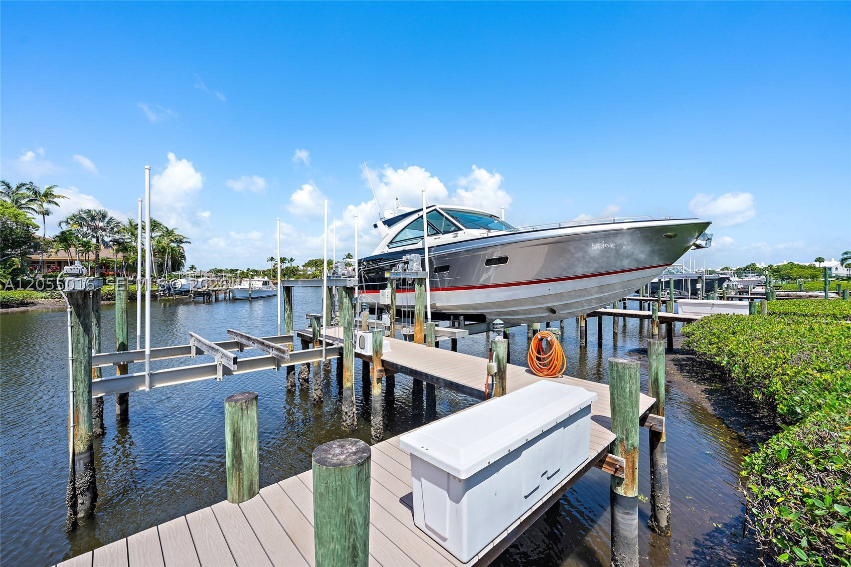 301 Captains Way #301, Jupiter FL 33477
