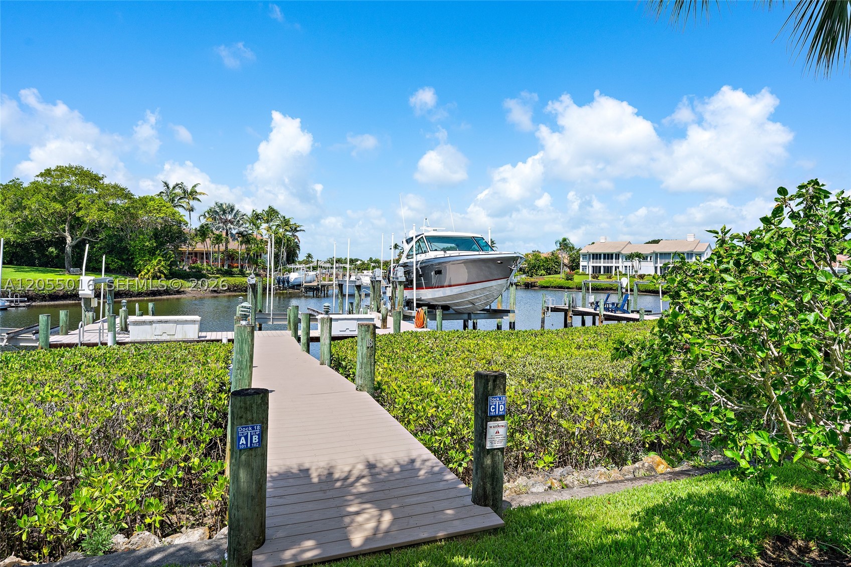 301 Captains Way #301, Jupiter FL 33477
