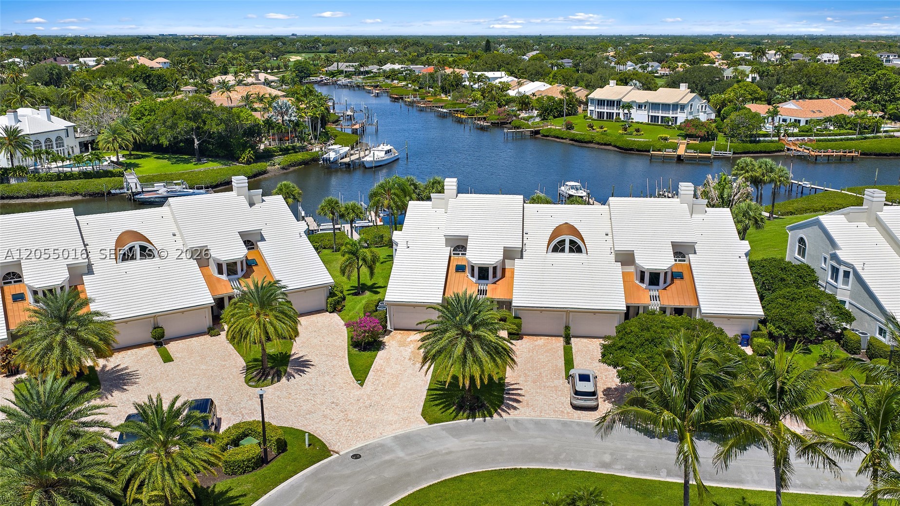 301 Captains Way #301, Jupiter FL 33477