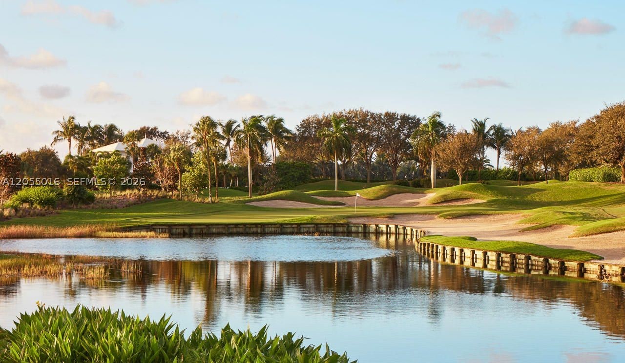 301 Captains Way #301, Jupiter FL 33477