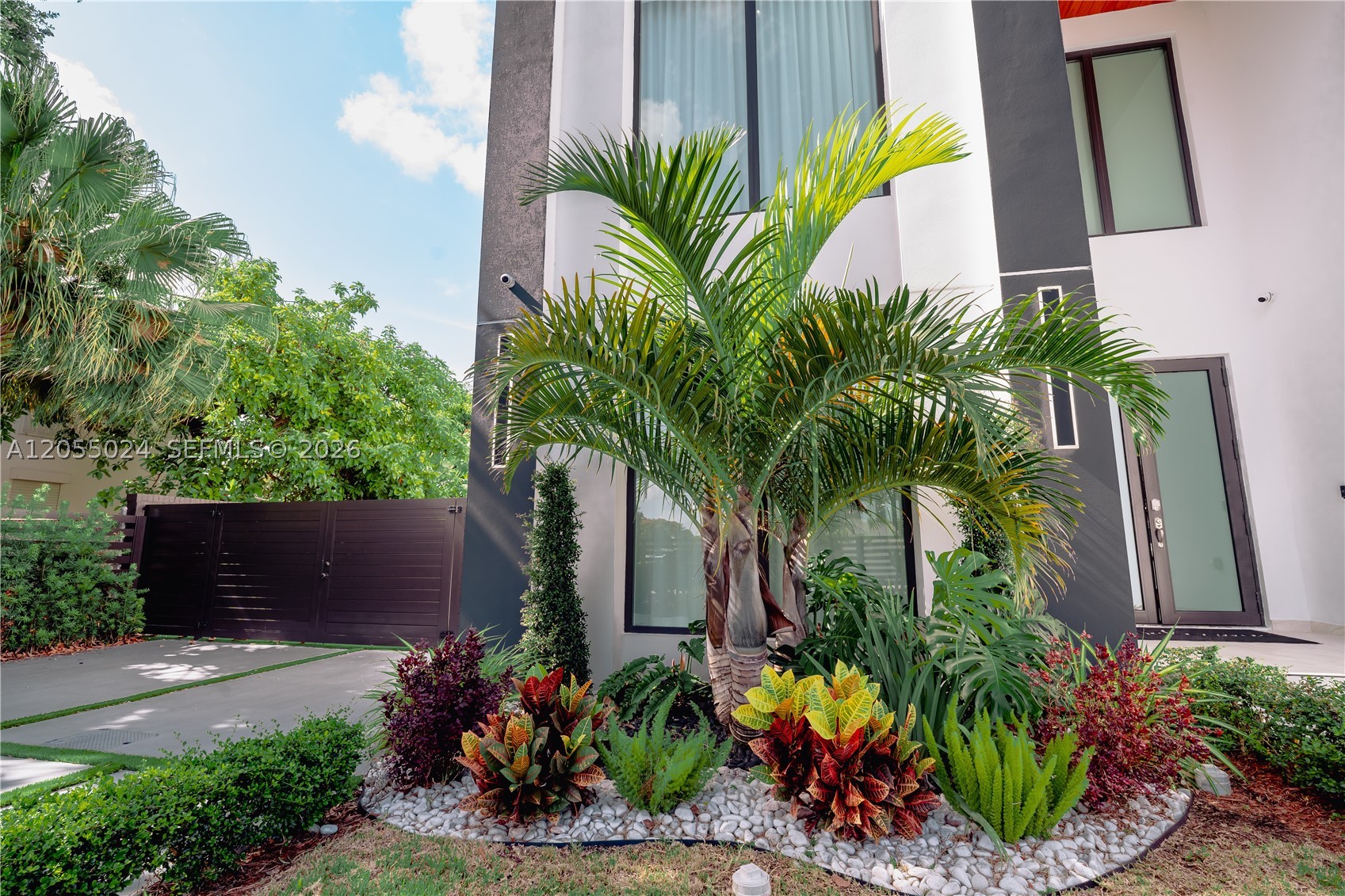 9330 SW 34th St #NA, Miami FL 33165
