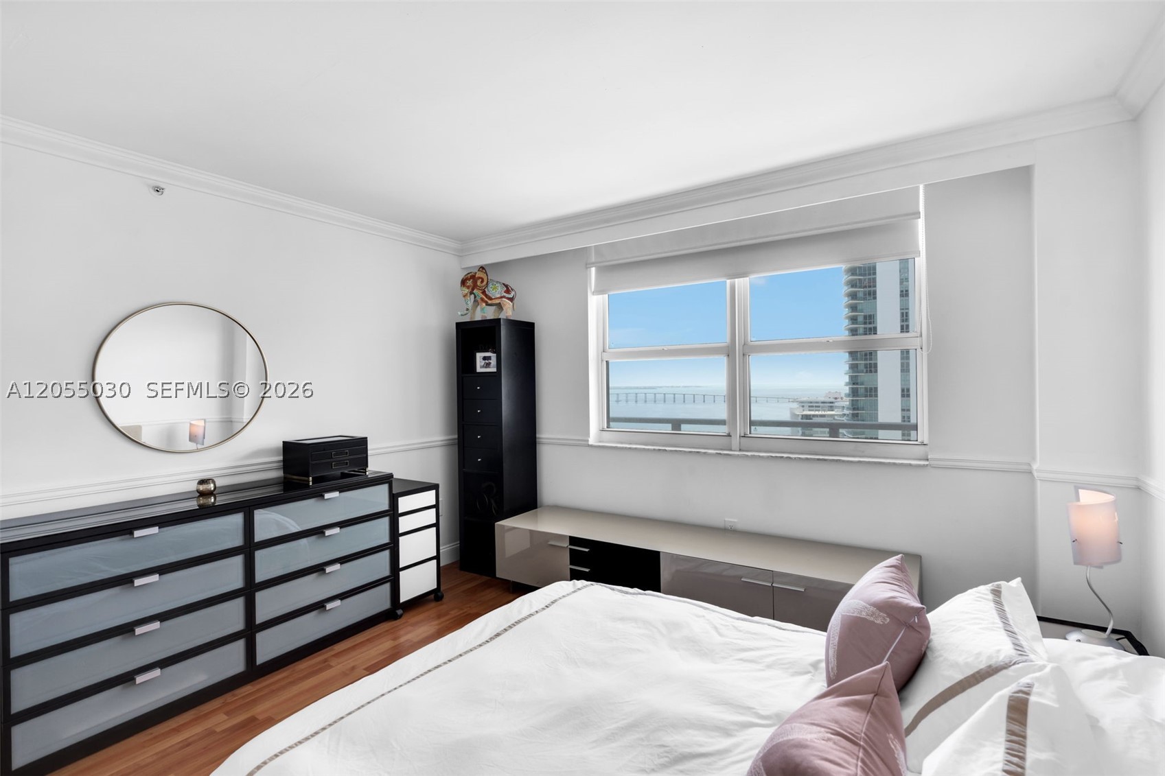1155 Brickell Bay Dr #2007, Miami FL 33131