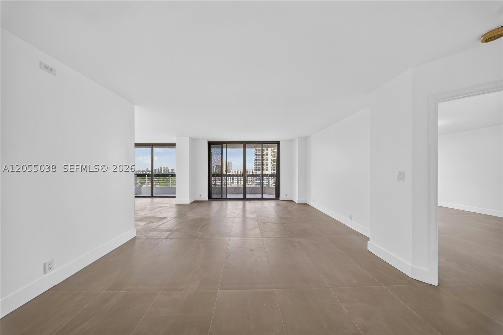 3530 Mystic Pointe Dr #1606, Aventura FL 33180