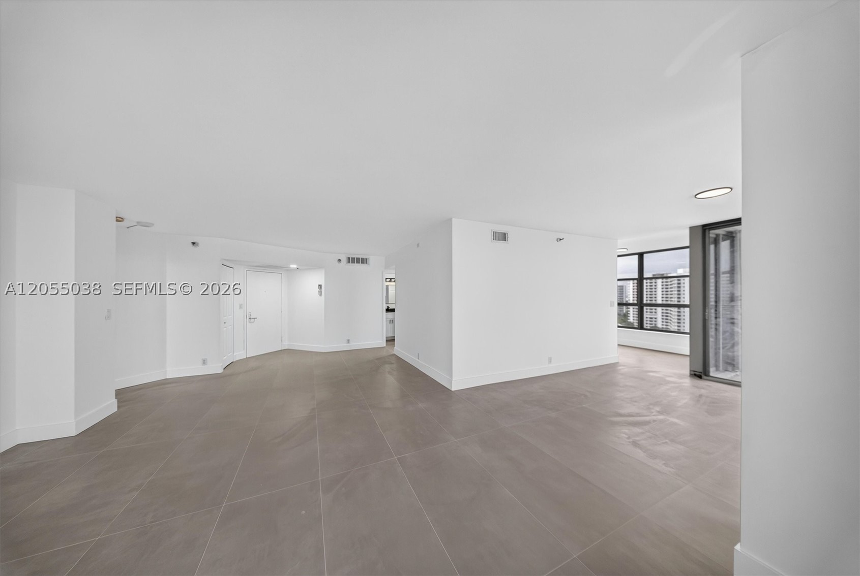 3530 Mystic Pointe Dr #1606, Aventura FL 33180