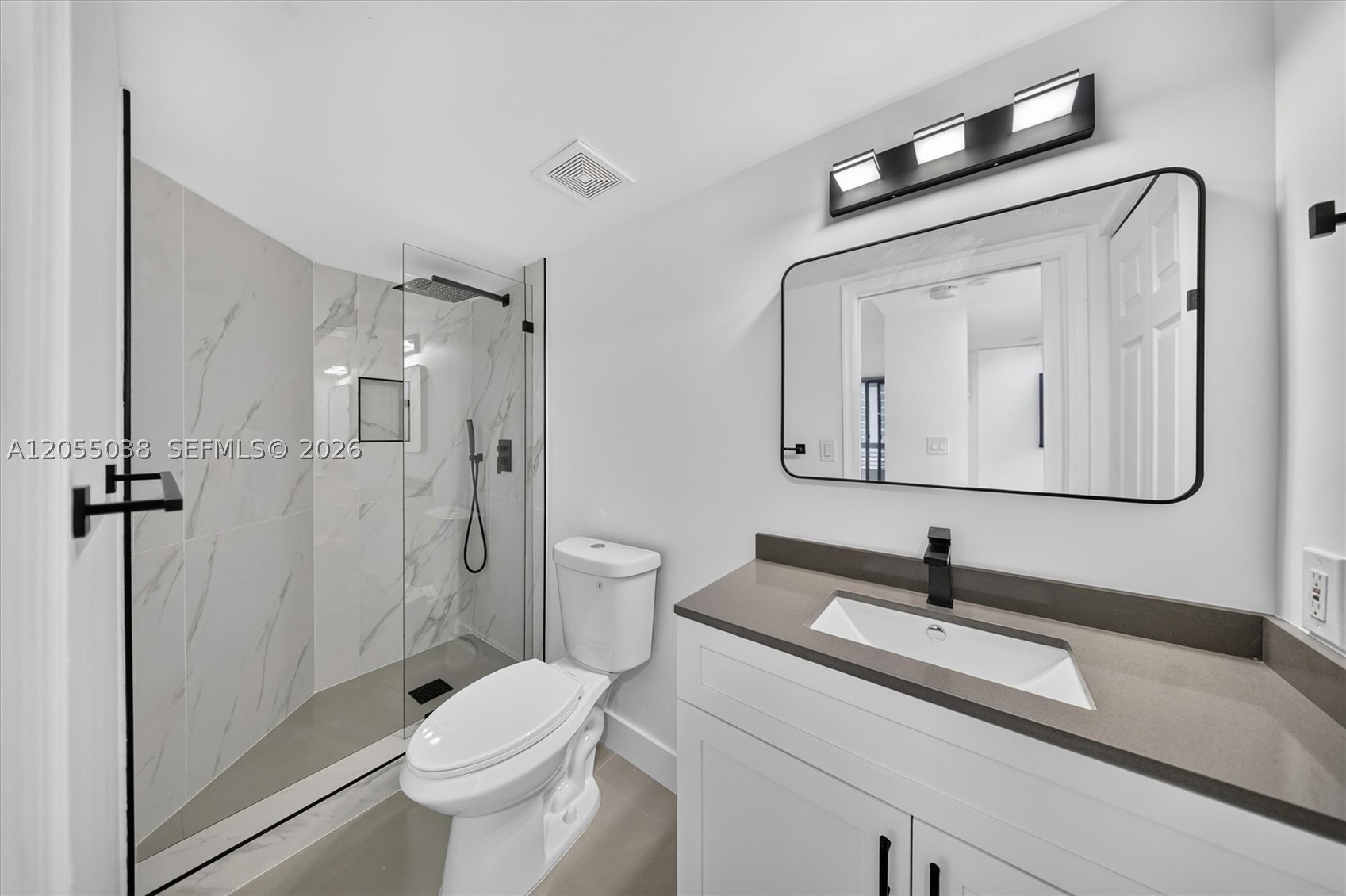 3530 Mystic Pointe Dr #1606, Aventura FL 33180