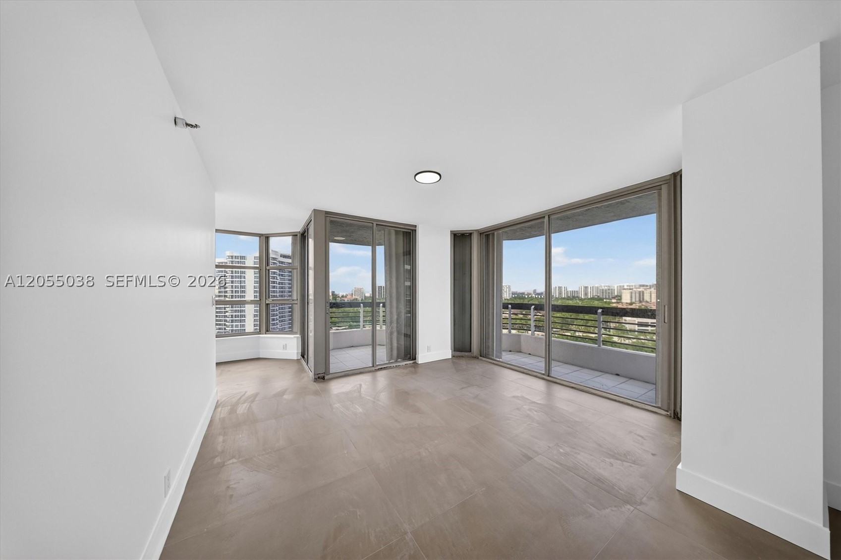 3530 Mystic Pointe Dr #1606, Aventura FL 33180