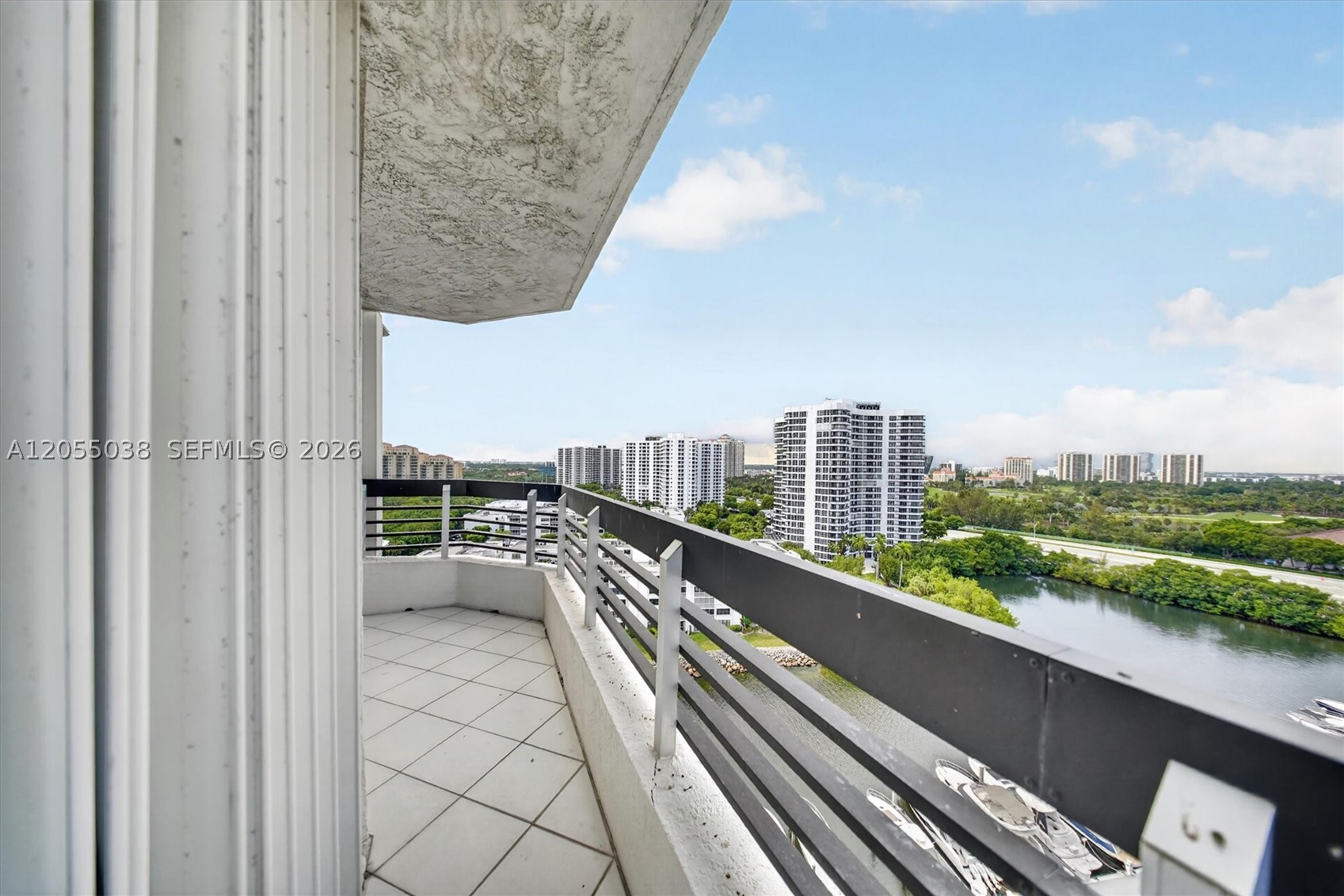 3530 Mystic Pointe Dr #1606, Aventura FL 33180
