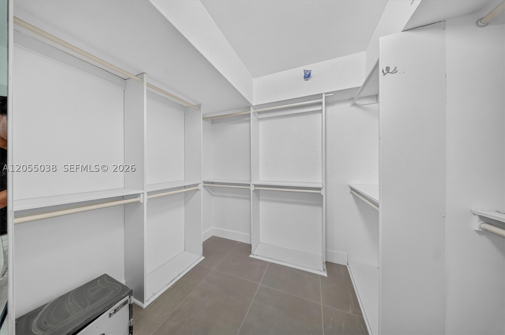 3530 Mystic Pointe Dr #1606, Aventura FL 33180