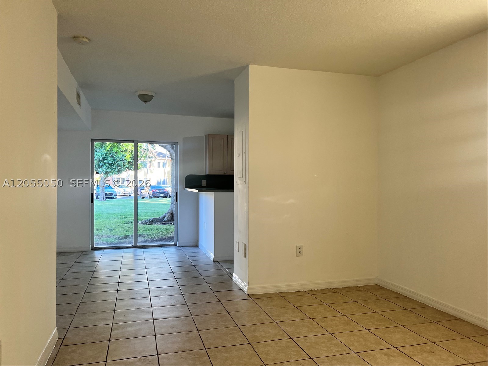 985 NE 33rd Ter #104, Homestead FL 33033