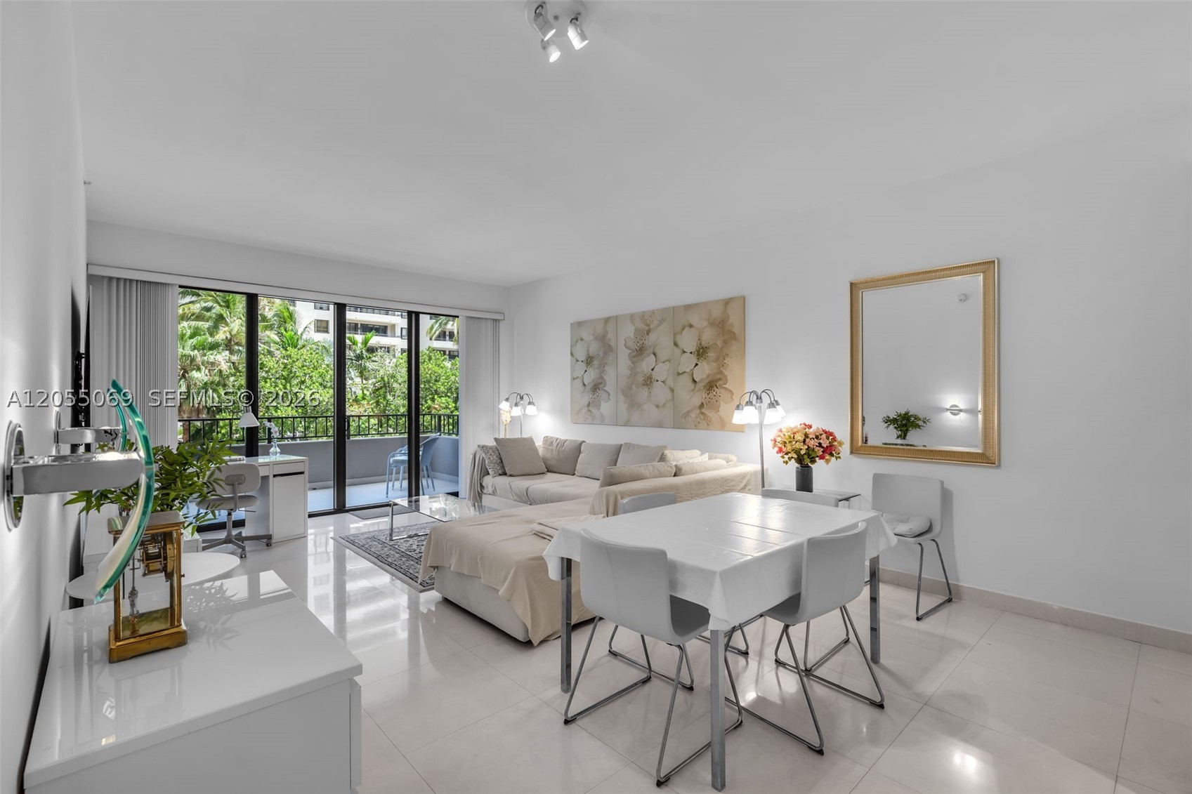 201 Crandon Blvd #220, Key Biscayne FL 33149