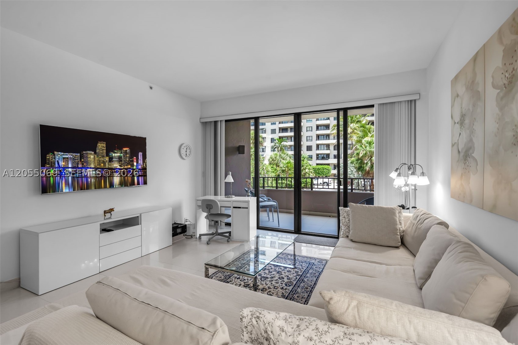201 Crandon Blvd #220, Key Biscayne FL 33149