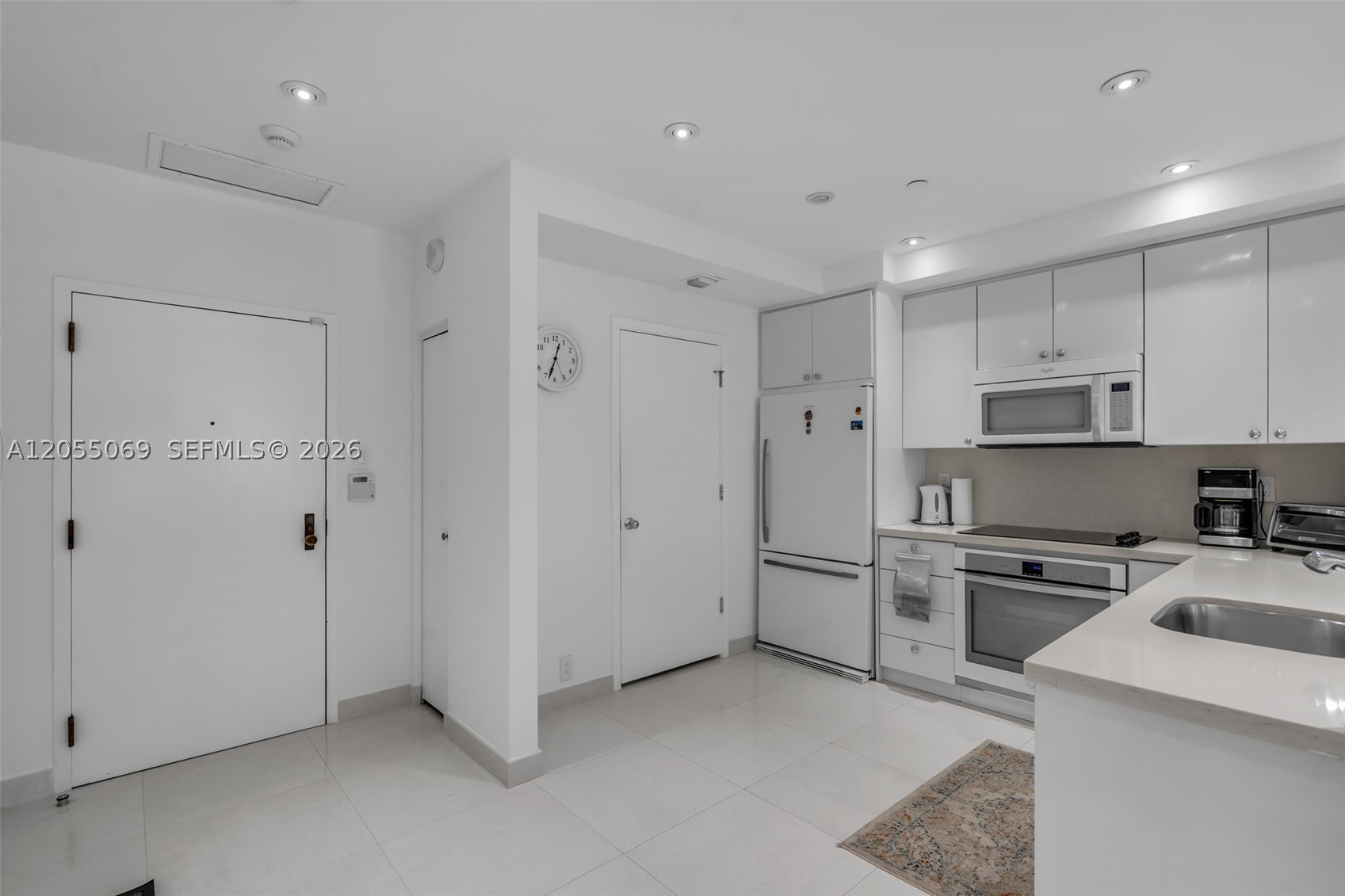 201 Crandon Blvd #220, Key Biscayne FL 33149