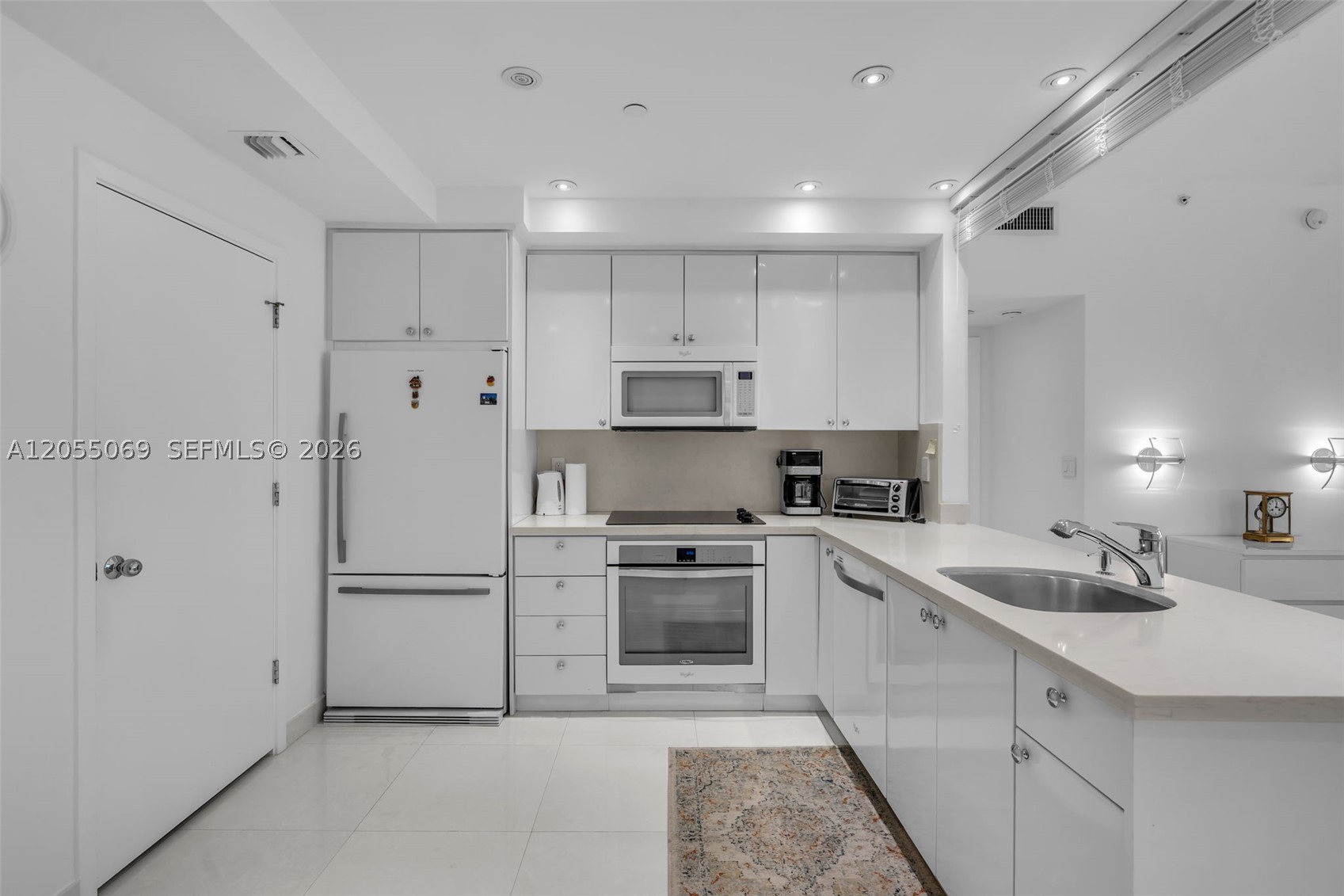 201 Crandon Blvd #220, Key Biscayne FL 33149