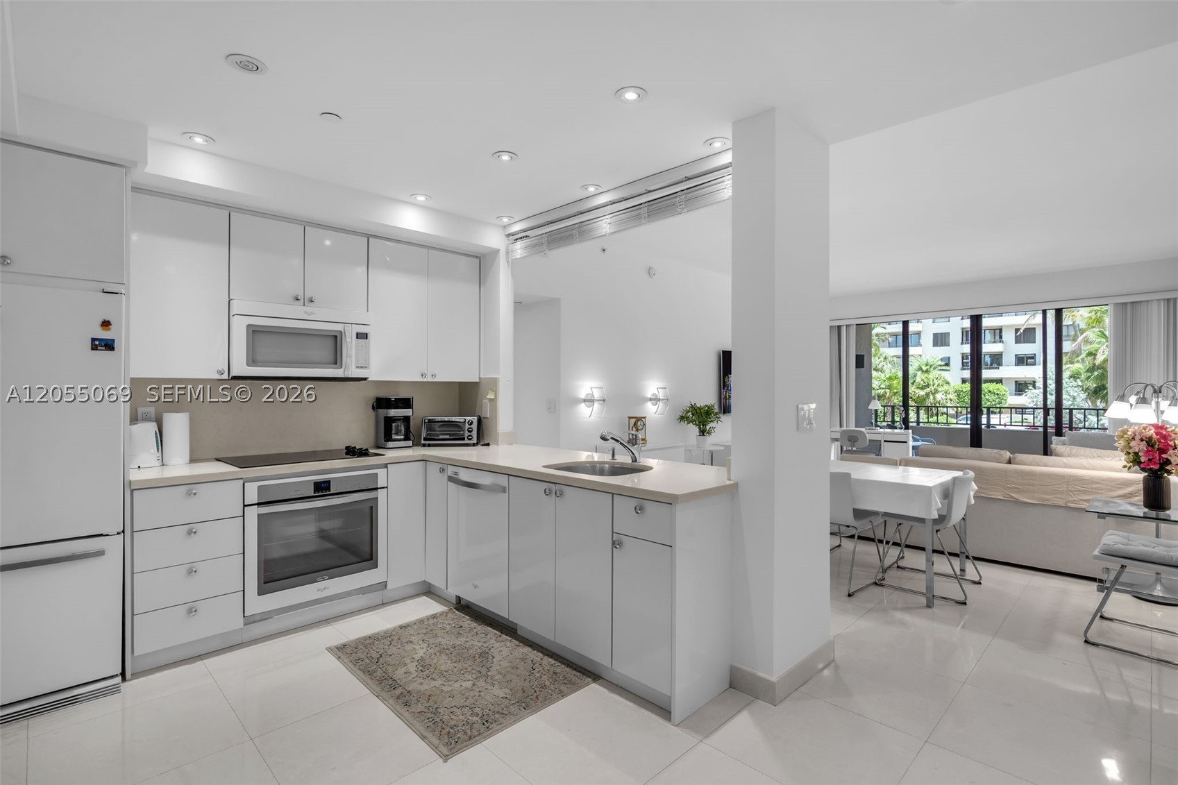 201 Crandon Blvd #220, Key Biscayne FL 33149