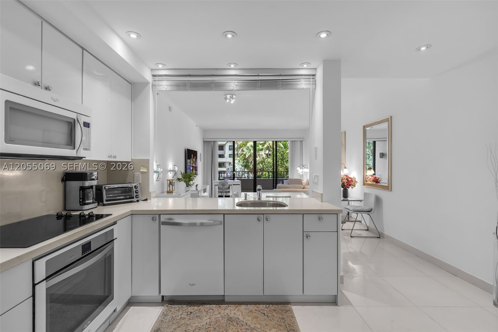 201 Crandon Blvd #220, Key Biscayne FL 33149