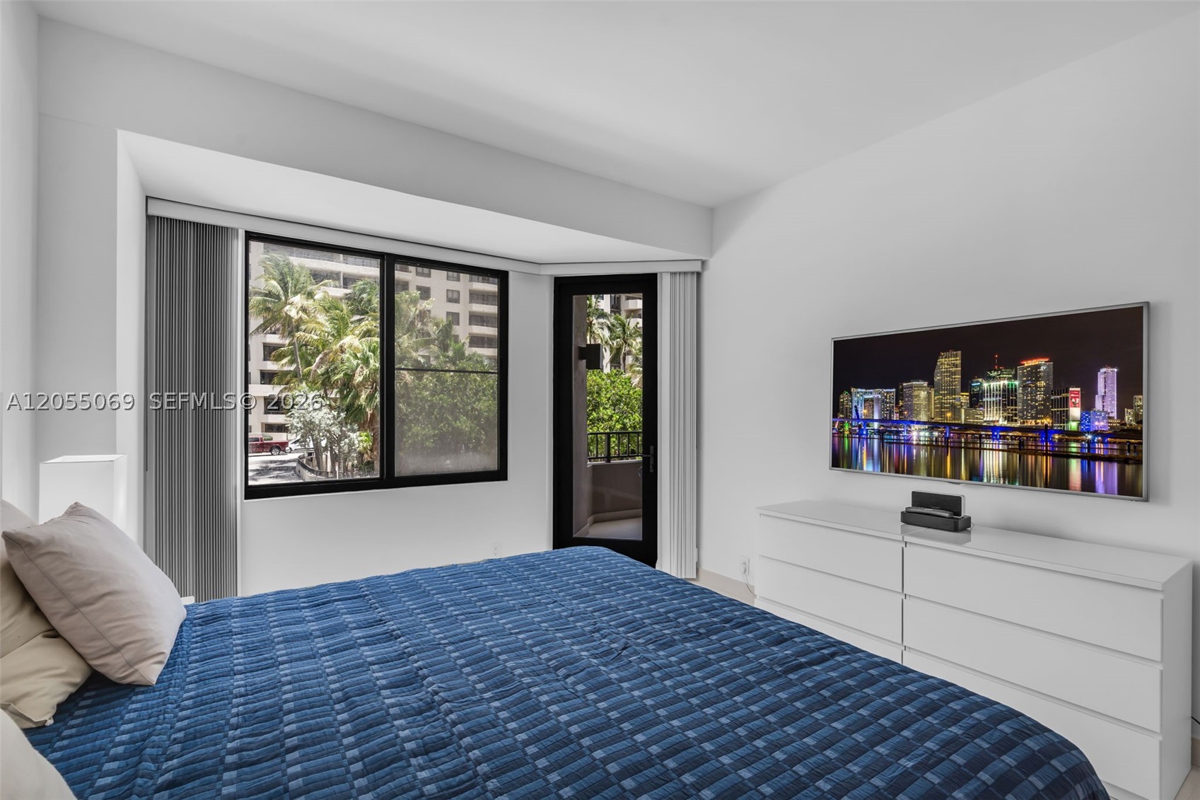 201 Crandon Blvd #220, Key Biscayne FL 33149