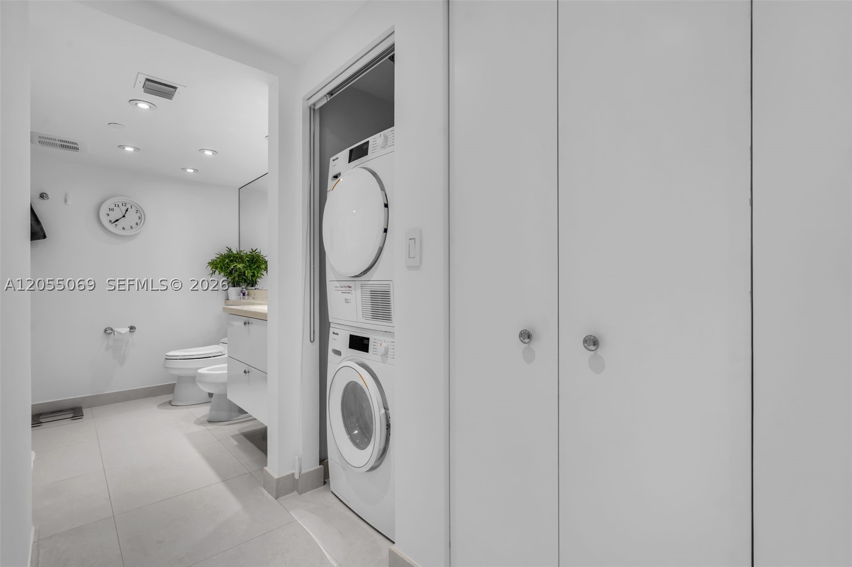 201 Crandon Blvd #220, Key Biscayne FL 33149