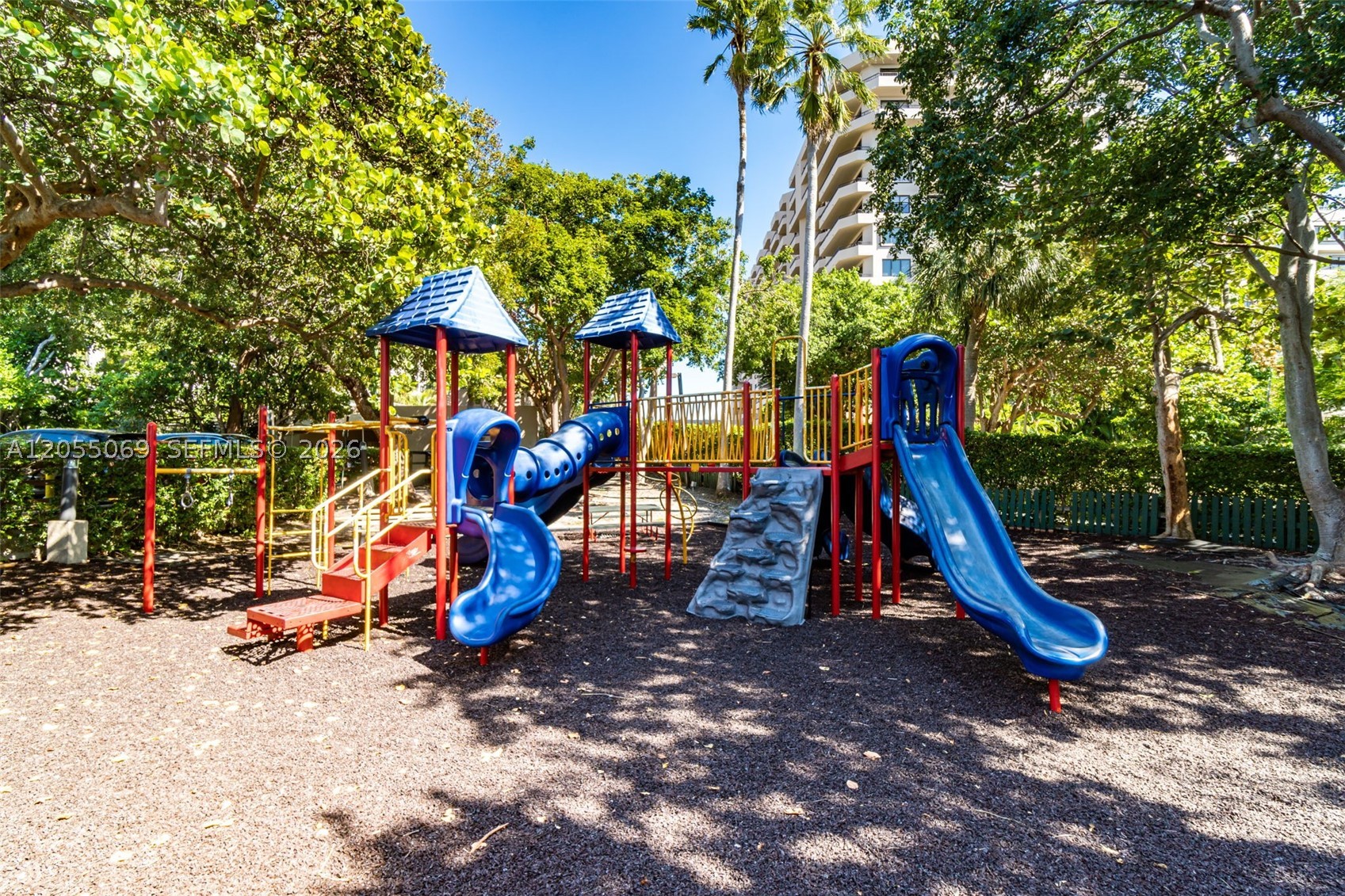 201 Crandon Blvd #220, Key Biscayne FL 33149