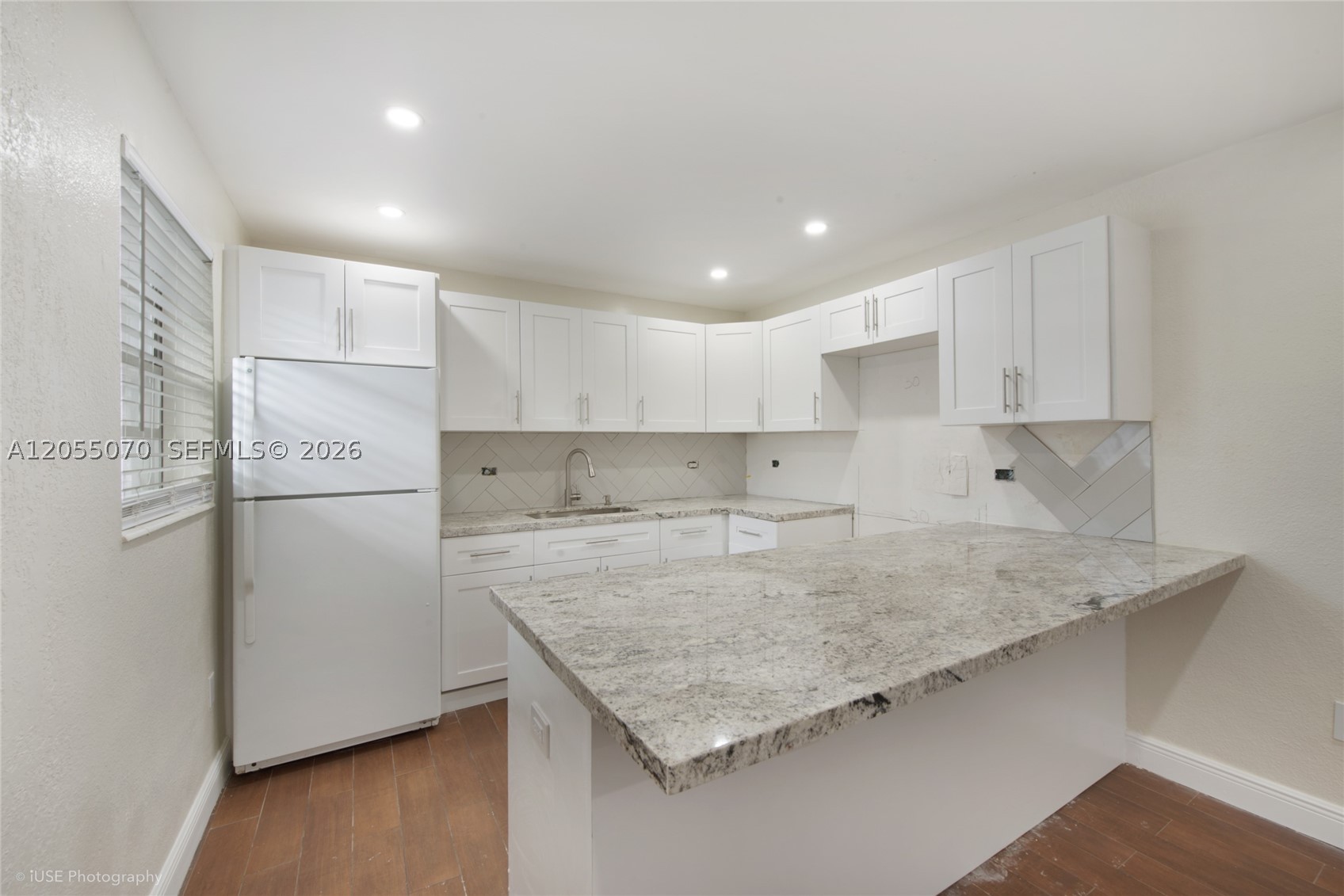 5100 W Flagler St #302, Miami FL 33134