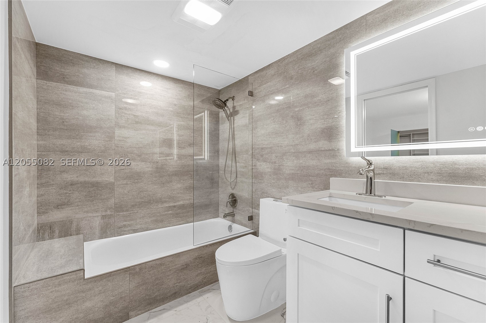 2303 Lucaya Ln #H2, Coconut Creek FL 33066