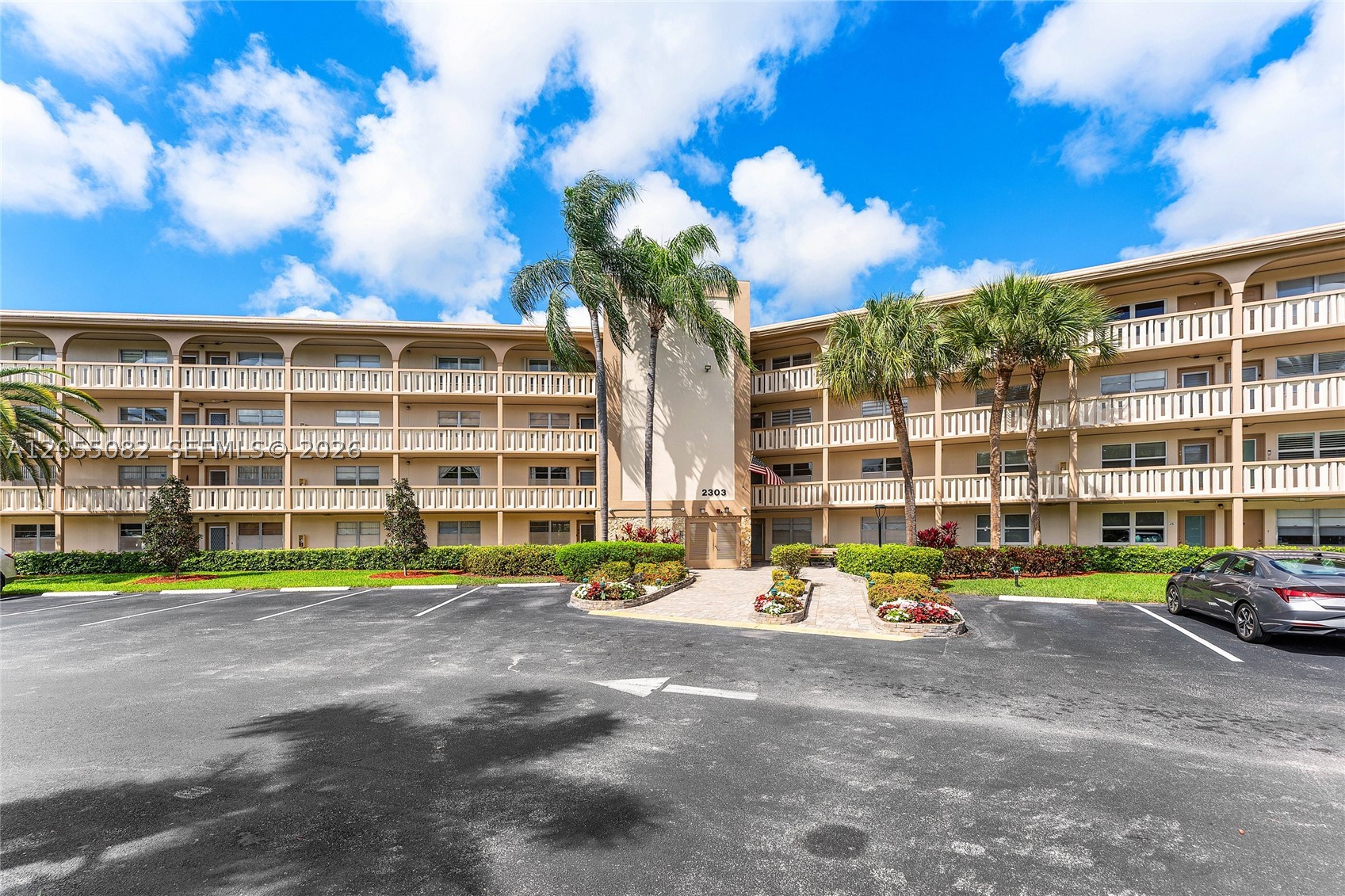 2303 Lucaya Ln #H2, Coconut Creek FL 33066