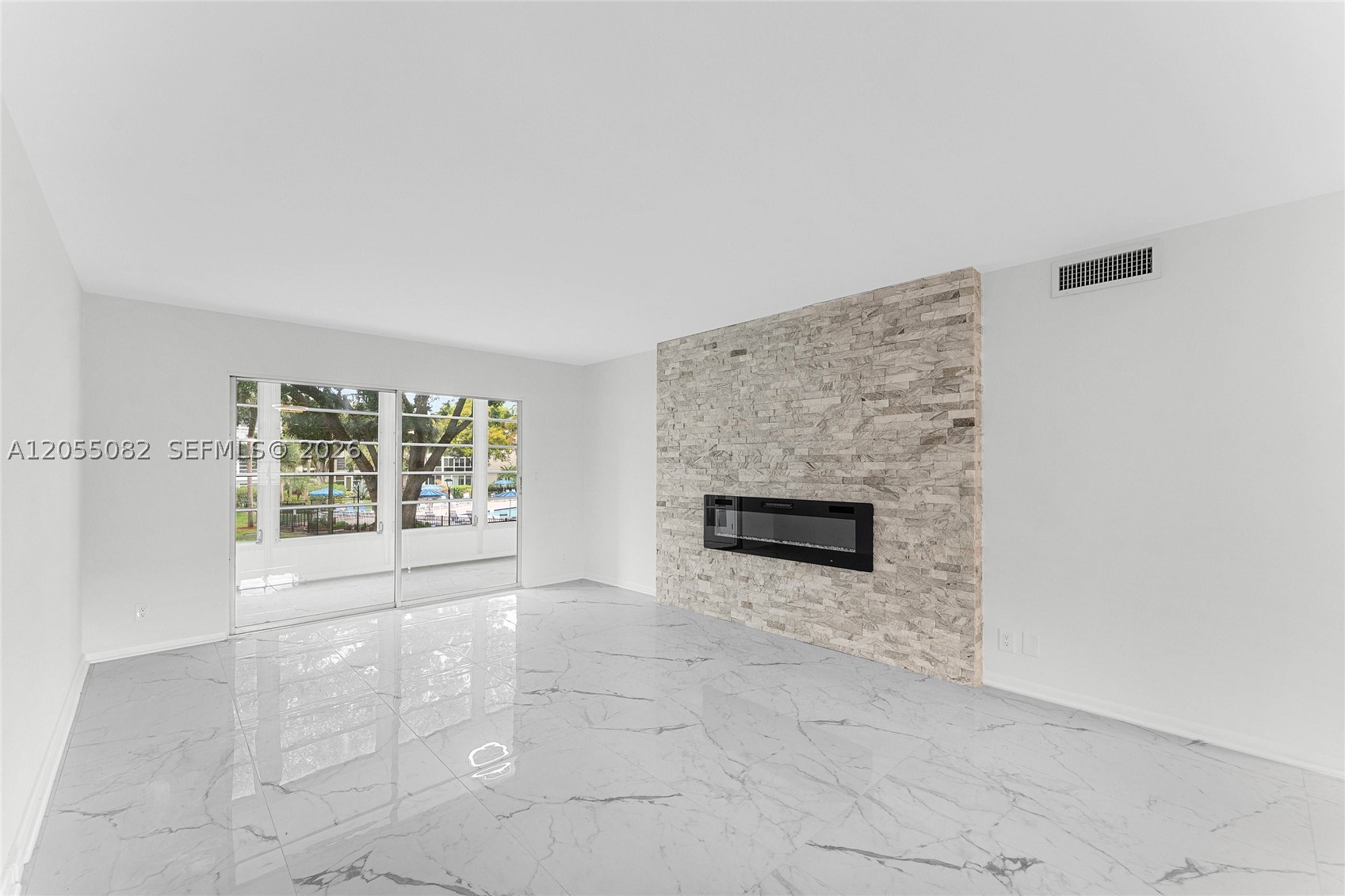 2303 Lucaya Ln #H2, Coconut Creek FL 33066