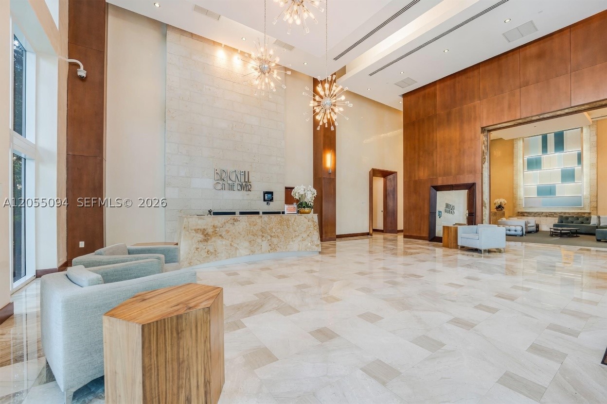 31 SE 5th St #3712, Miami FL 33131