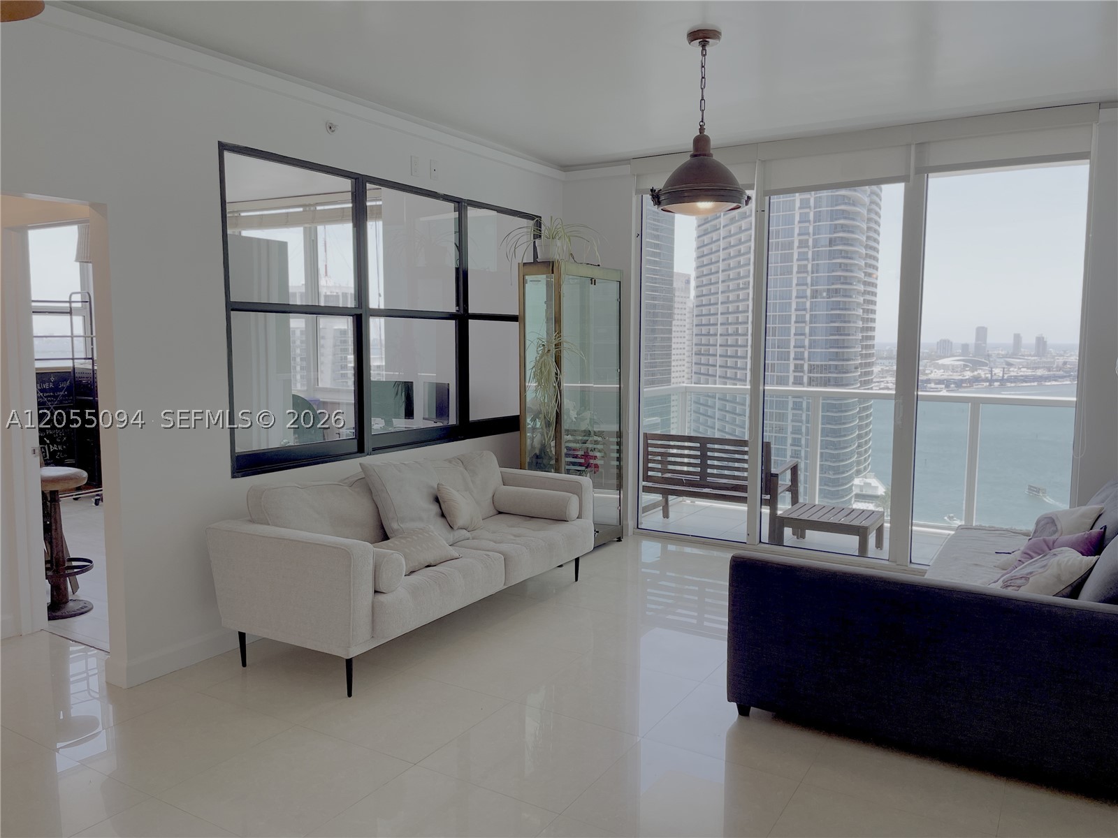 31 SE 5th St #3712, Miami FL 33131