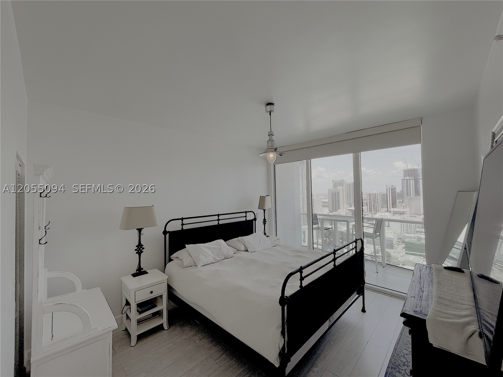 31 SE 5th St #3712, Miami FL 33131