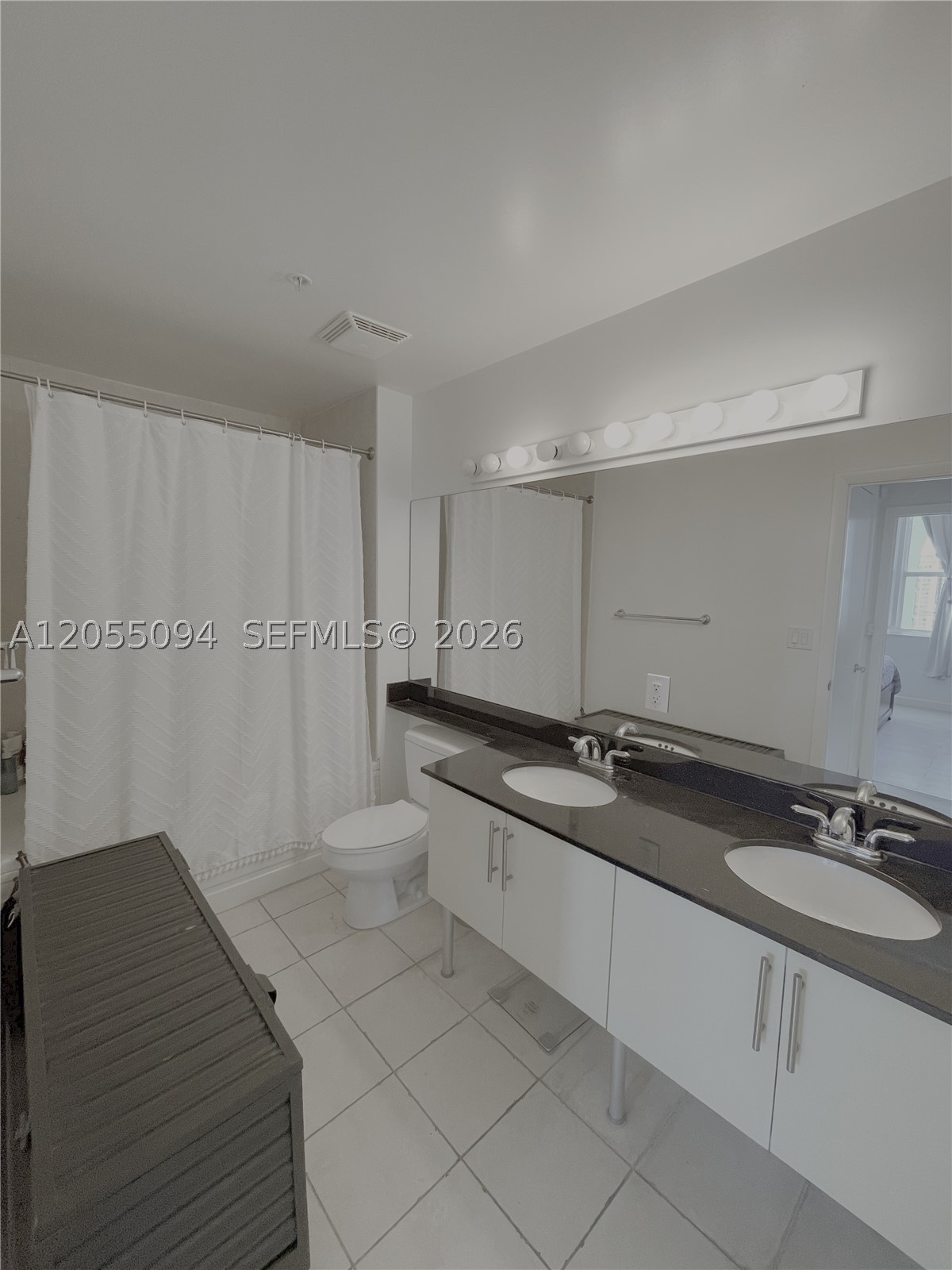 31 SE 5th St #3712, Miami FL 33131