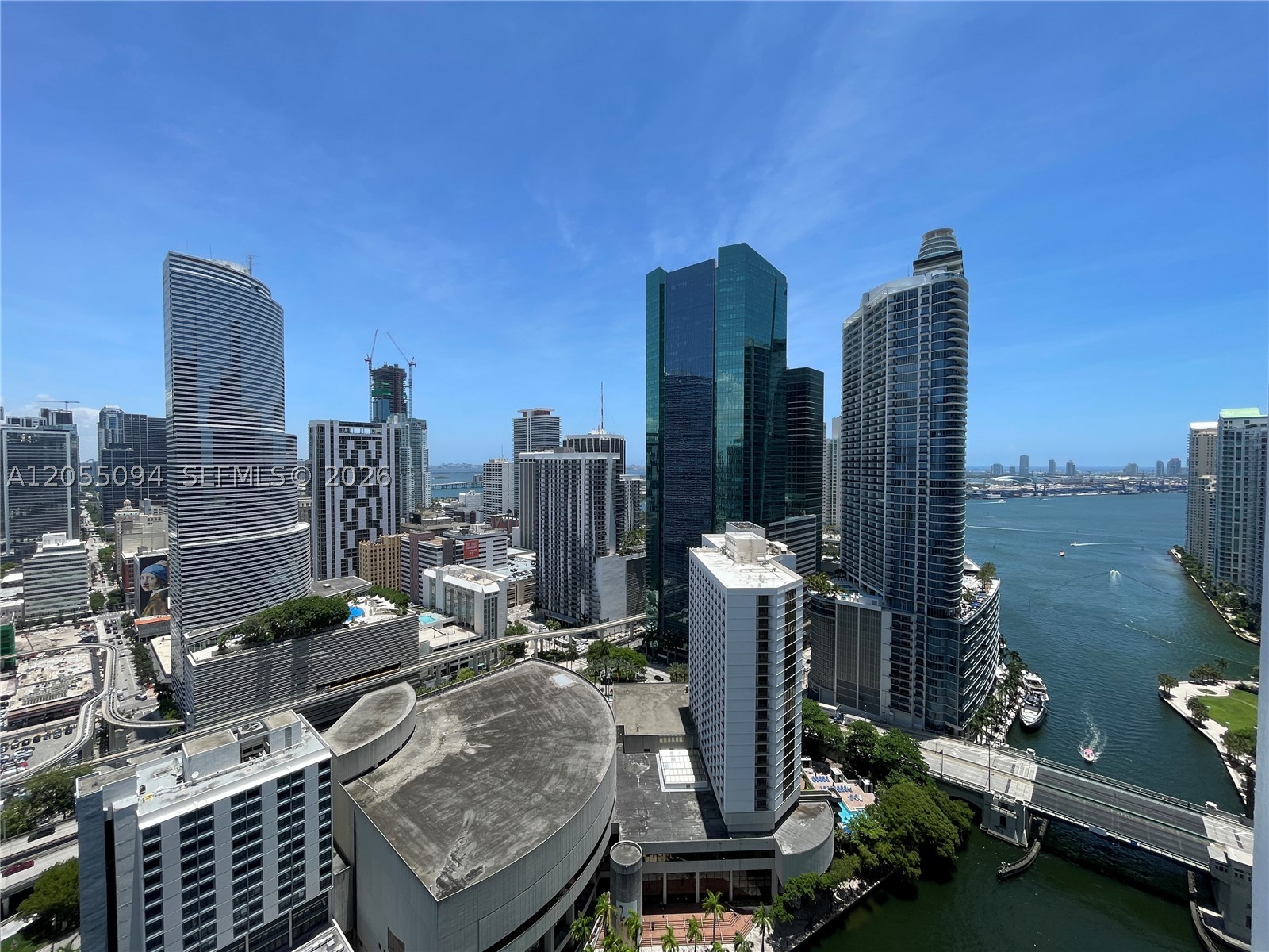 31 SE 5th St #3712, Miami FL 33131