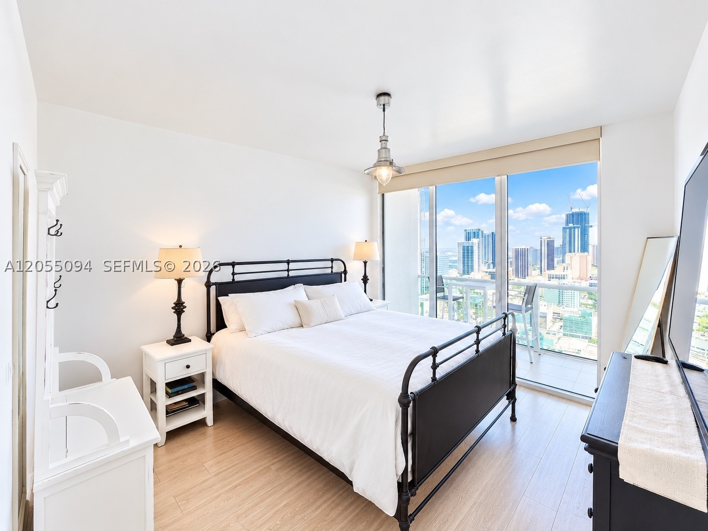 31 SE 5th St #3712, Miami FL 33131