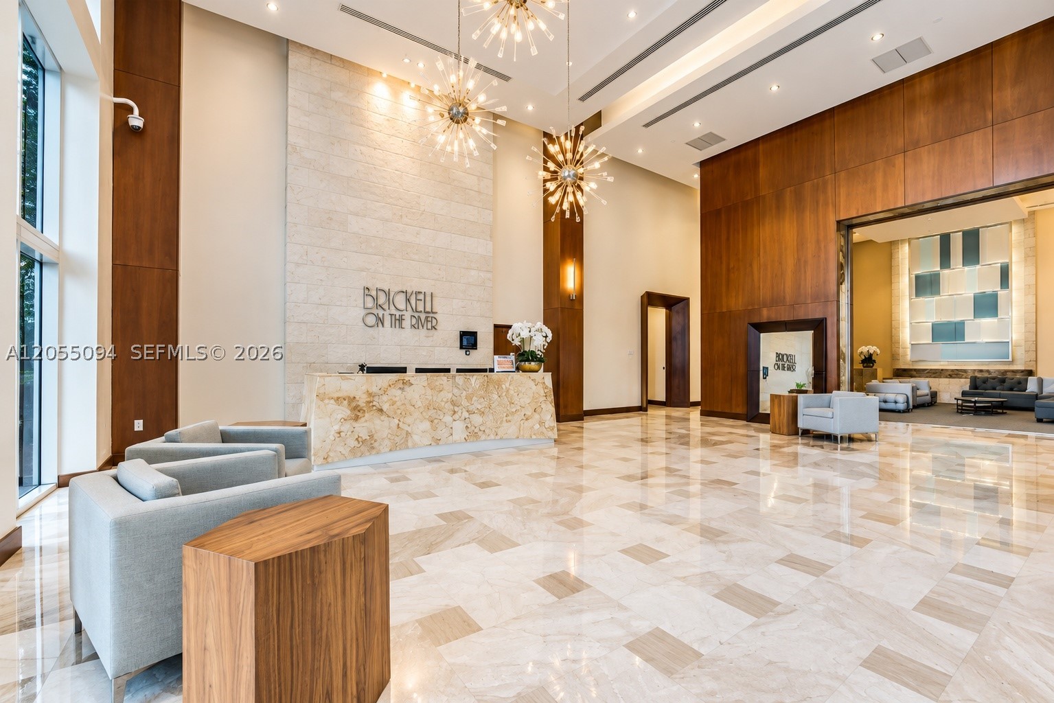 31 SE 5th St #3712, Miami FL 33131
