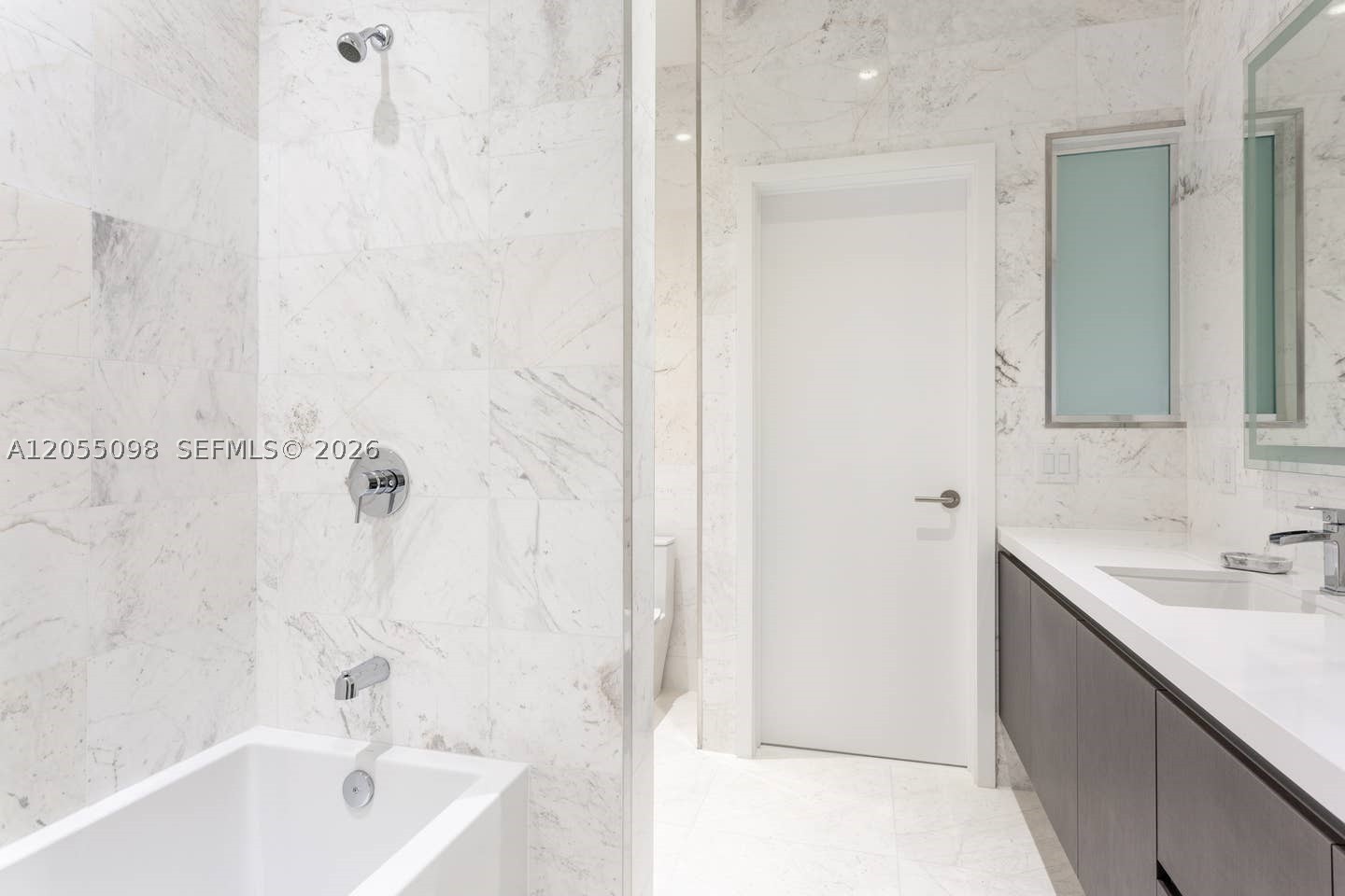 851 NE 1st Ave #503, Miami FL 33132
