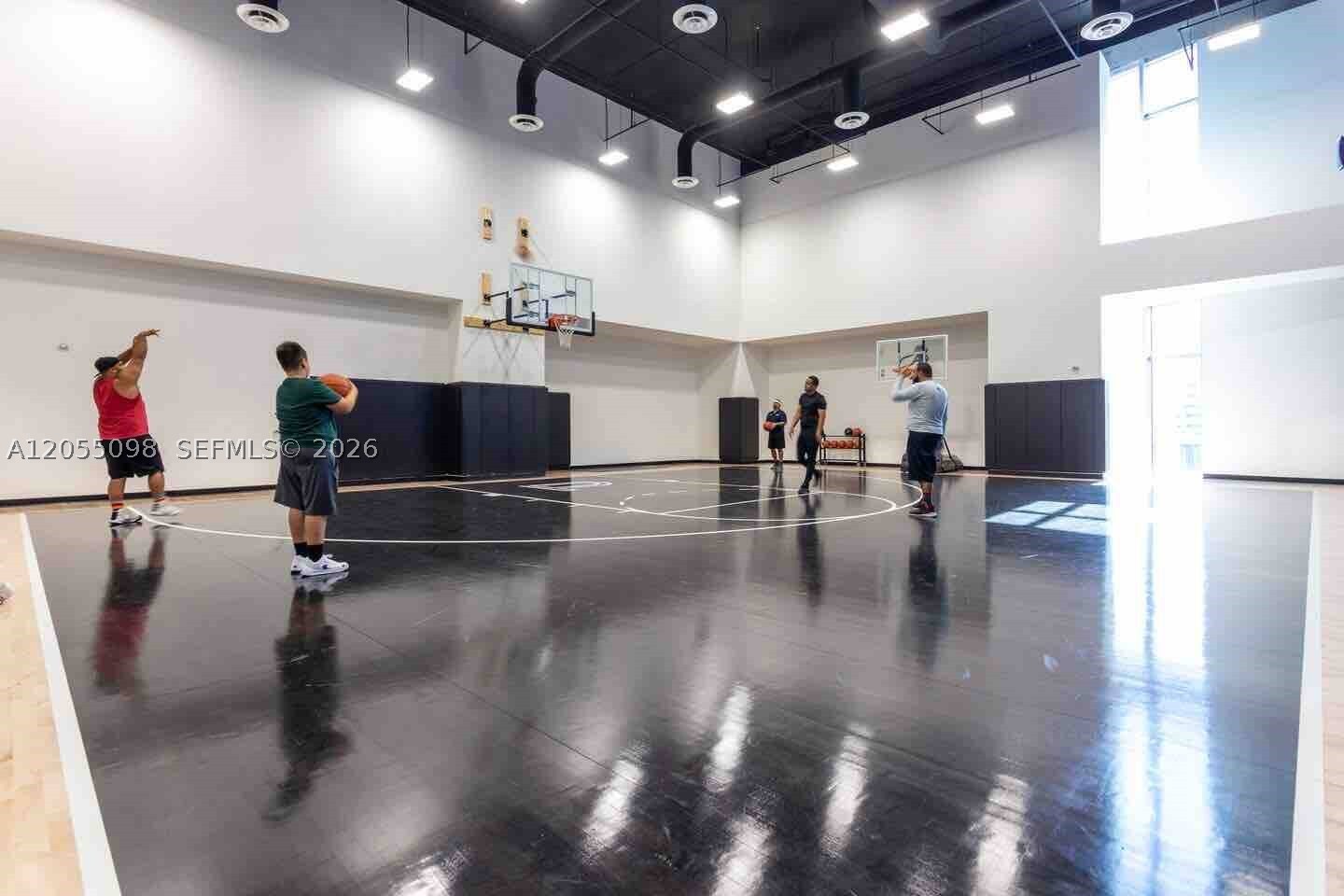 851 NE 1st Ave #503, Miami FL 33132
