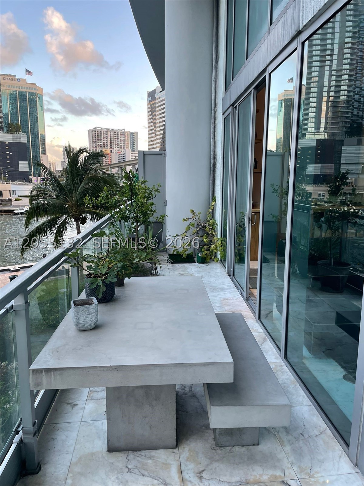 Miami FL 33130 - A12055132