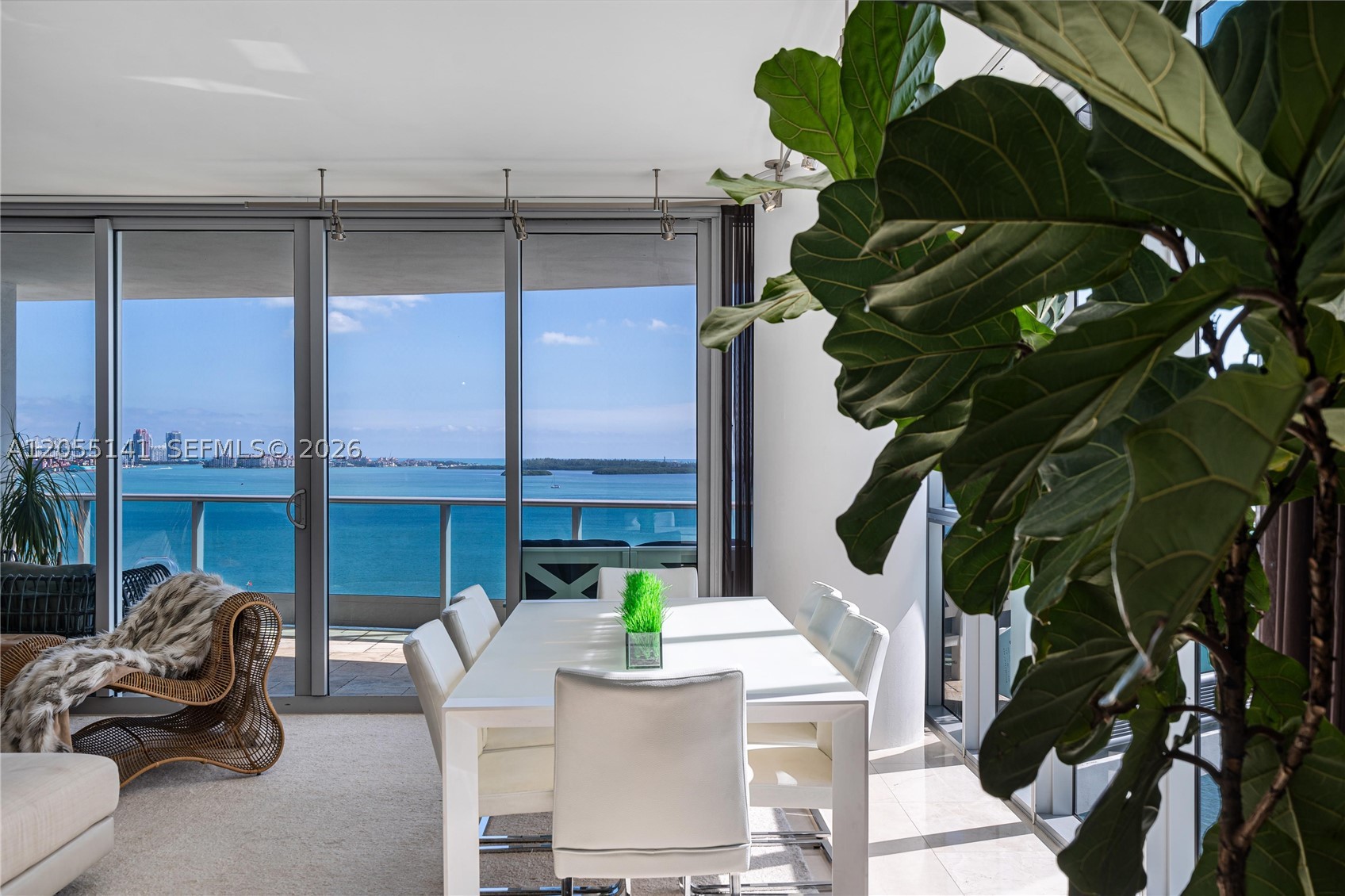 1331 Brickell Bay Dr #1611, Miami FL 33131