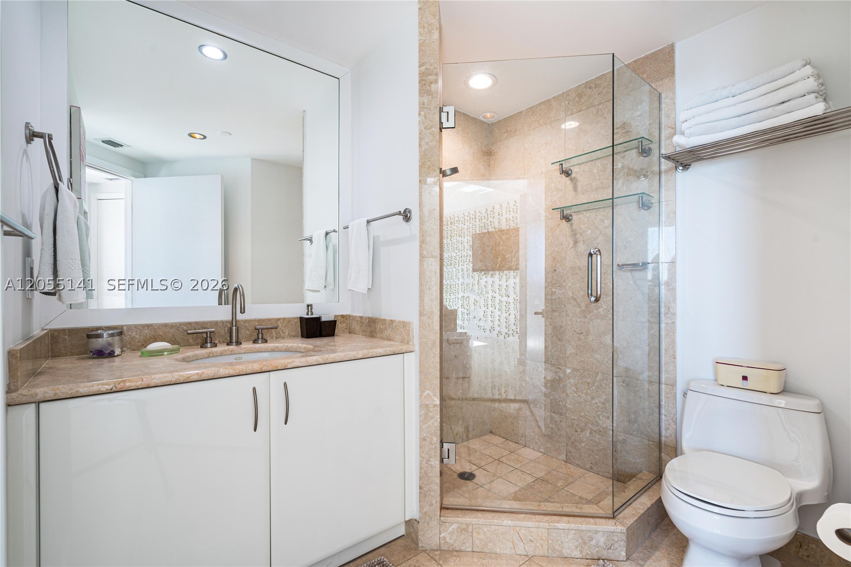 1331 Brickell Bay Dr #1611, Miami FL 33131