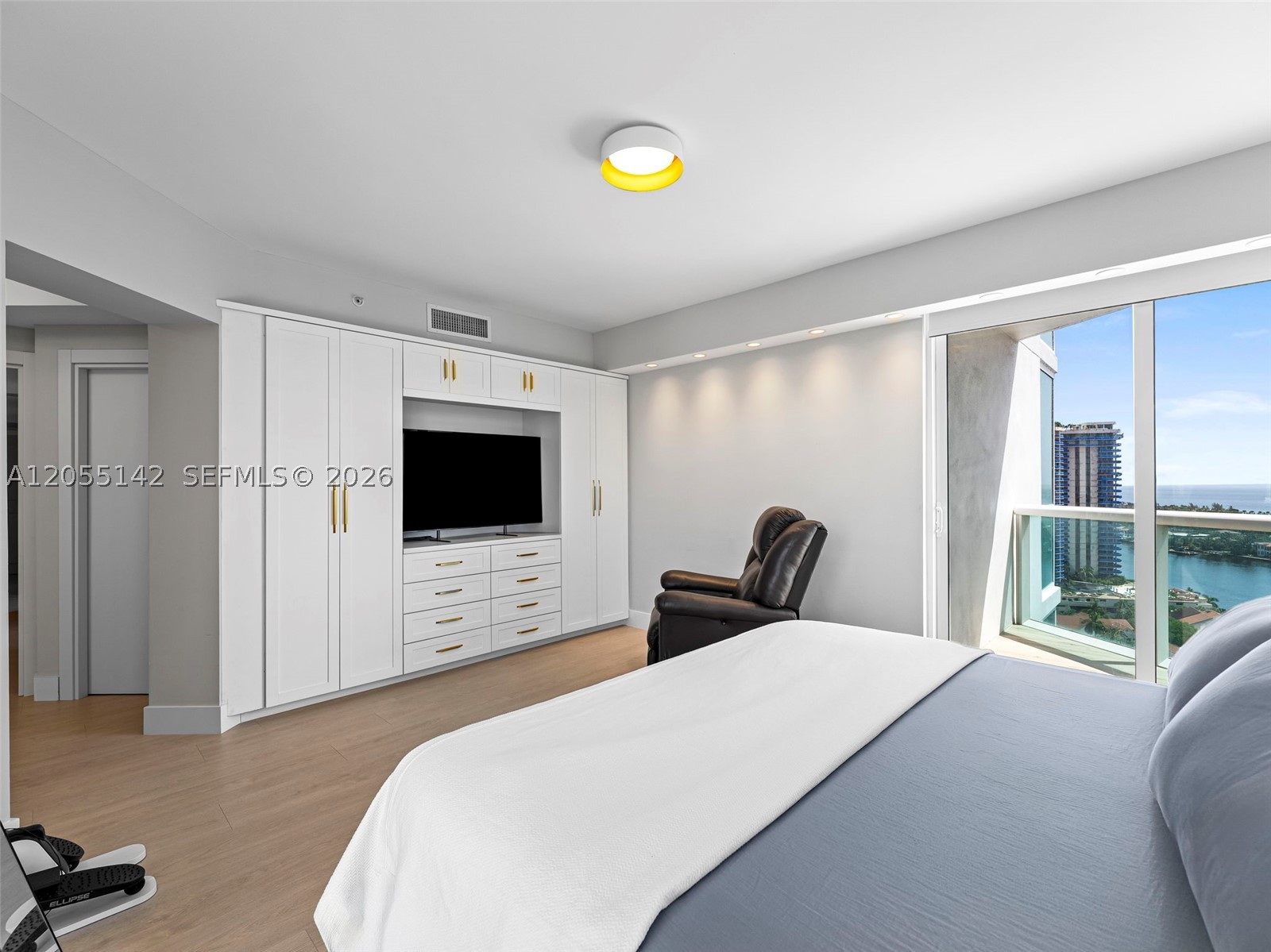 19400 Turnberry Way #1911, Aventura FL 33180