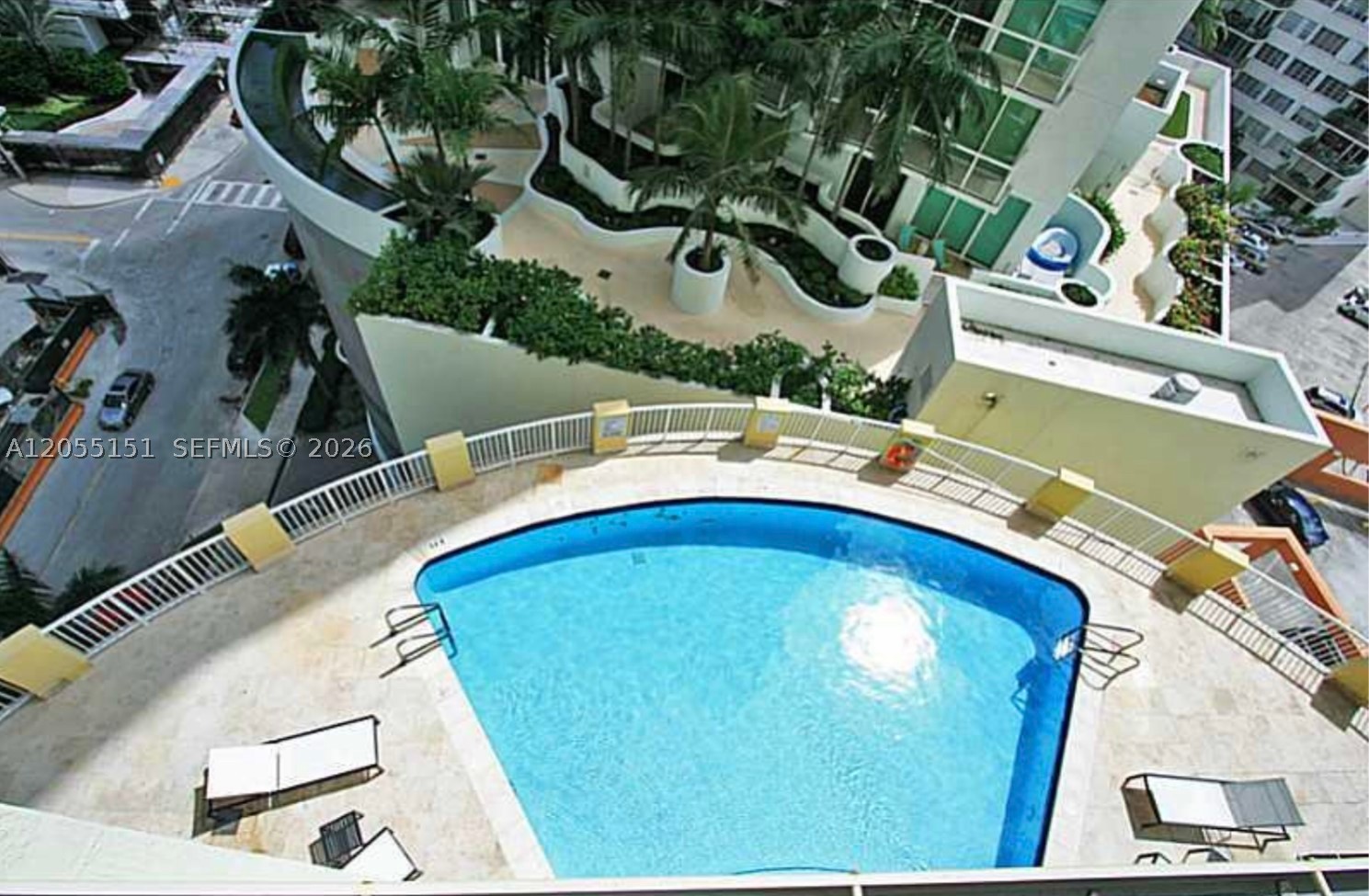 170 SE 14th St #1402, Miami FL 33131
