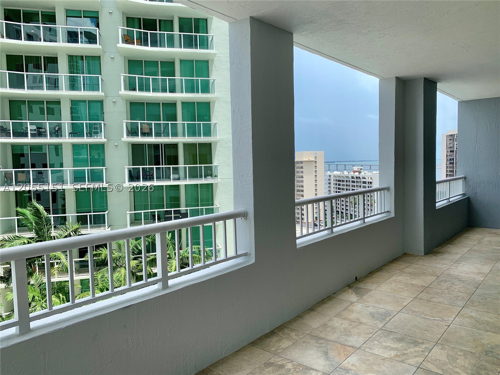 170 SE 14th St #1402, Miami FL 33131