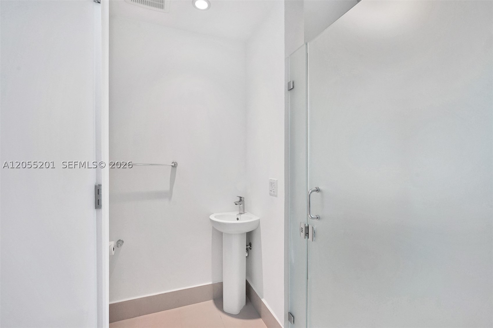 501 NE 31st St #702, Miami FL 33137