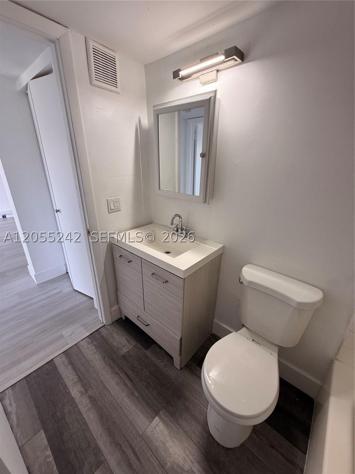 8240 SW 210th St #203, Cutler Bay FL 33189