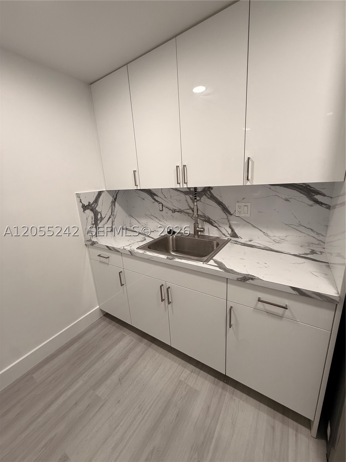 8240 SW 210th St #203, Cutler Bay FL 33189