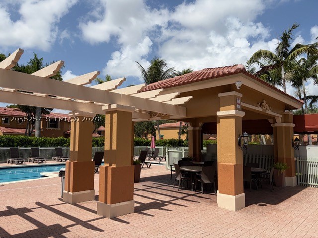 8423 S NW 138th Terrace #2802, Miami Lakes FL 33016