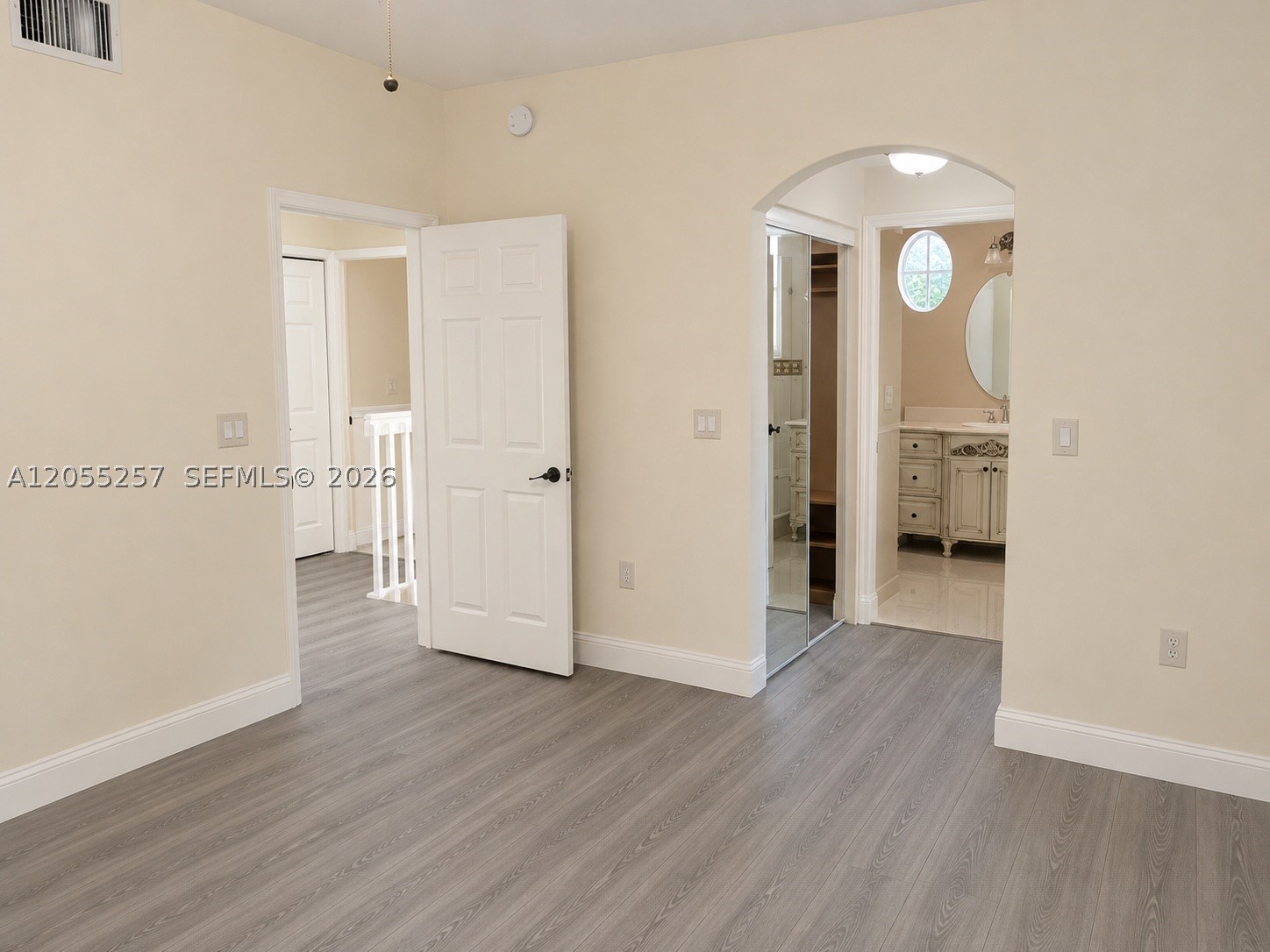 8423 S NW 138th Terrace #2802, Miami Lakes FL 33016