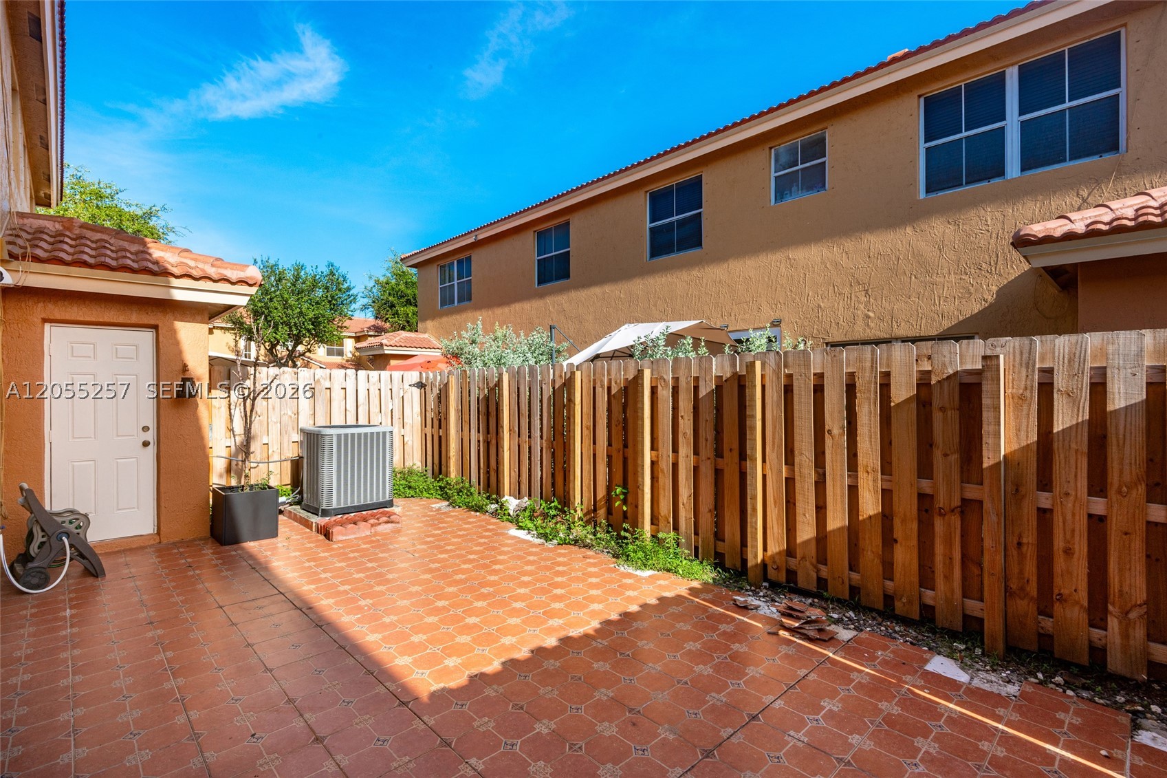 8423 S NW 138th Terrace #2802, Miami Lakes FL 33016