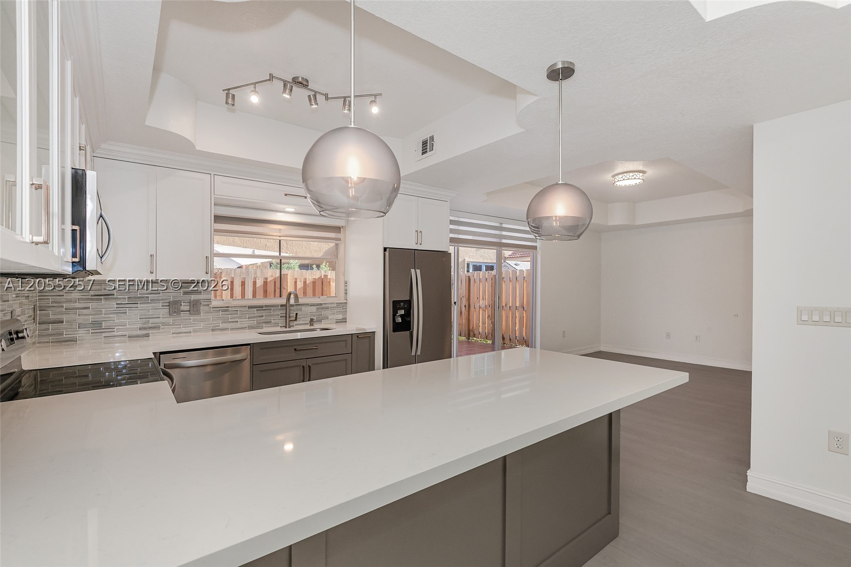 8423 S NW 138th Terrace #2802, Miami Lakes FL 33016