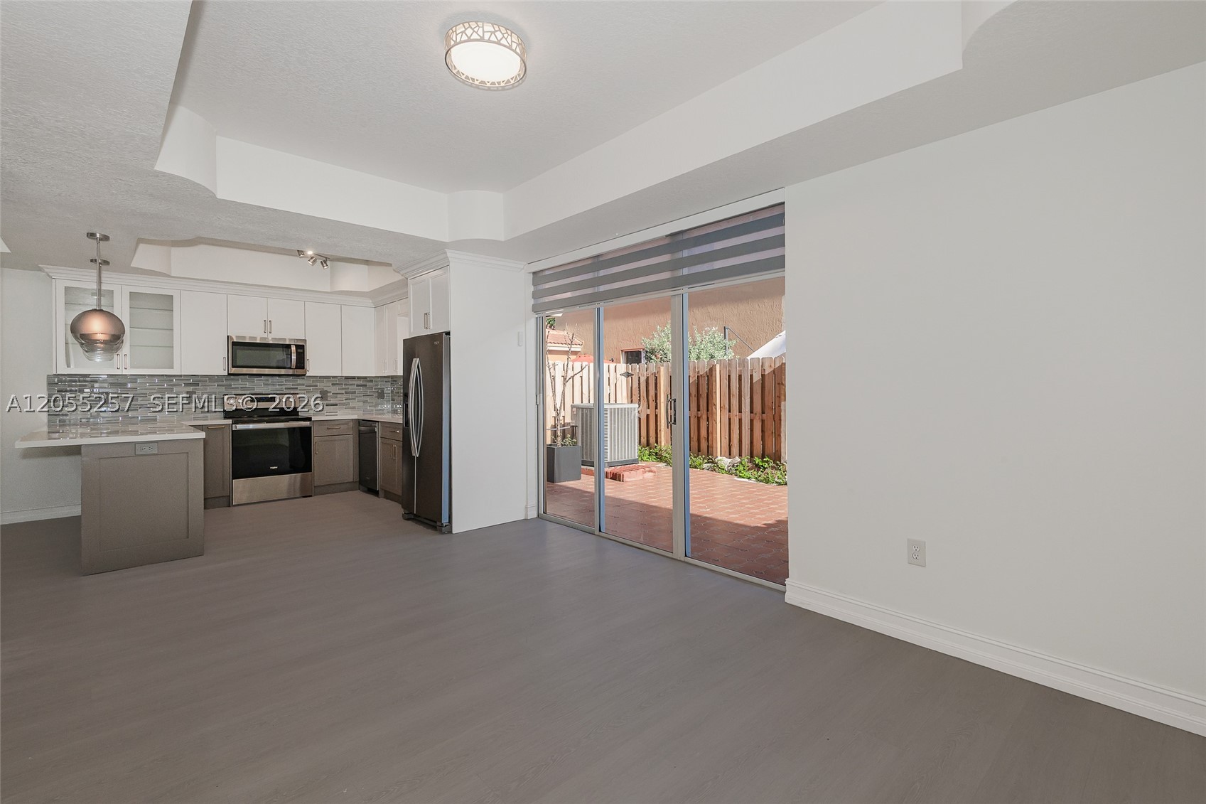 8423 S NW 138th Terrace #2802, Miami Lakes FL 33016
