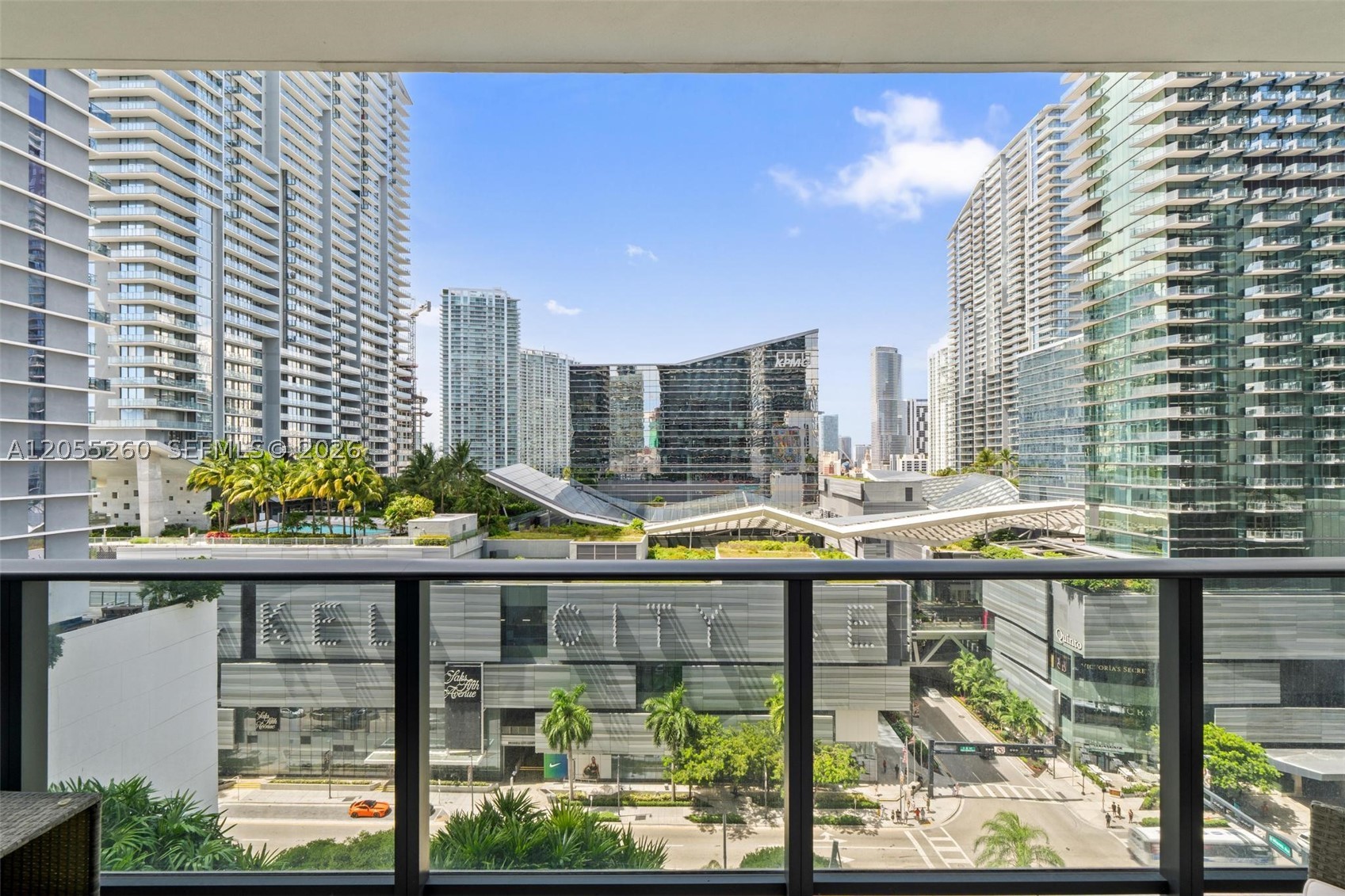 45 SW 9th St #1109, Miami FL 33130